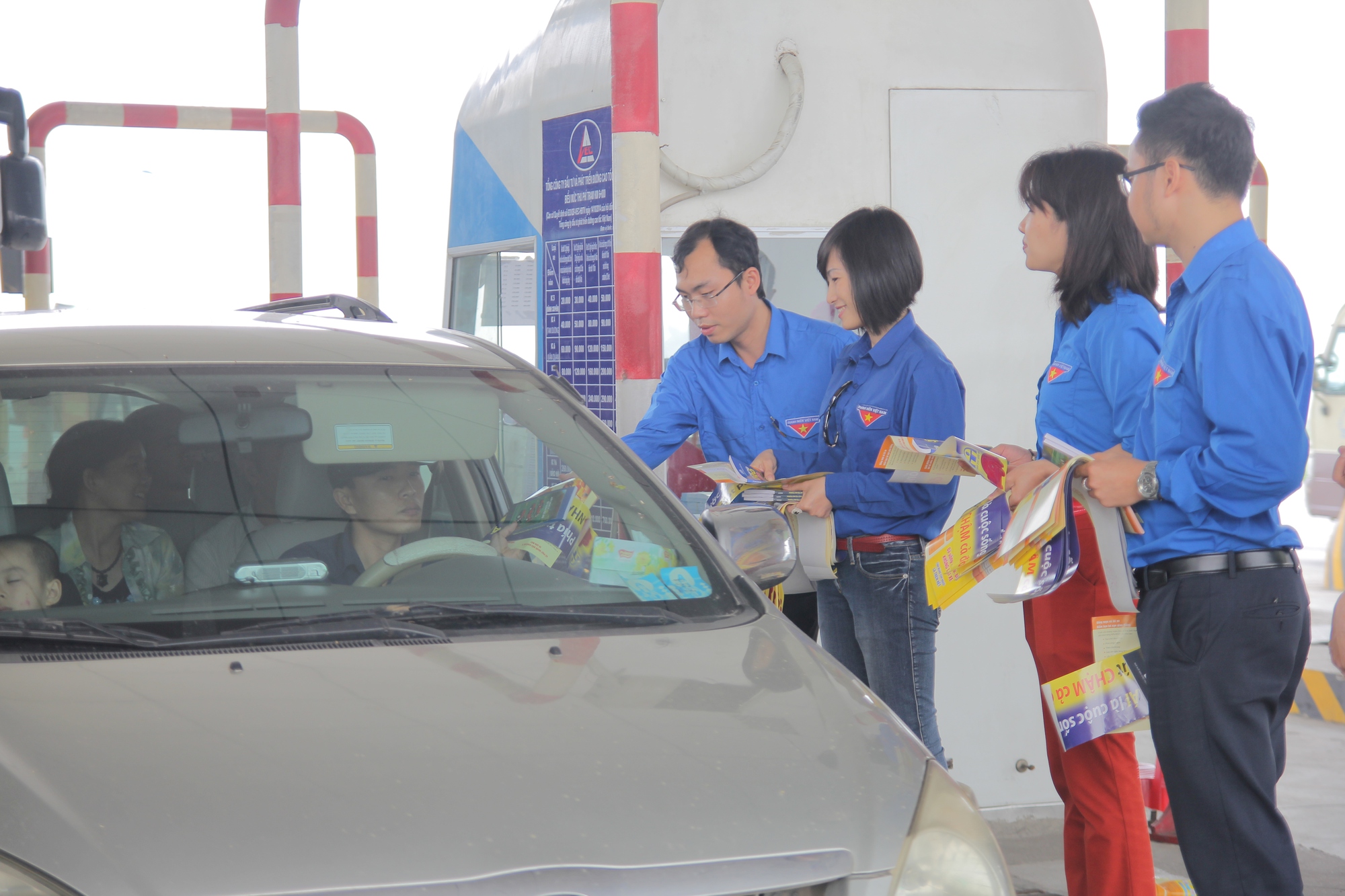 Thanh niên sáng tạo truyền thông ATGT lan tỏa mạnh trên mạng xã hội - Ảnh 2. Thanh niên sáng tạo truyền thông ATGT lan tỏa mạnh trên mạng xã hội - Ảnh 2.