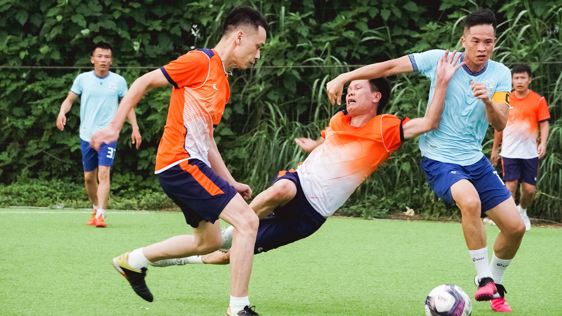 Giải bóng đá ngành gtvt tranh Cup Tạp chí GTVT lần II - năm 2023: “Sân chơi” hợp tác, hữu nghị và chia sẻ - Ảnh 2.