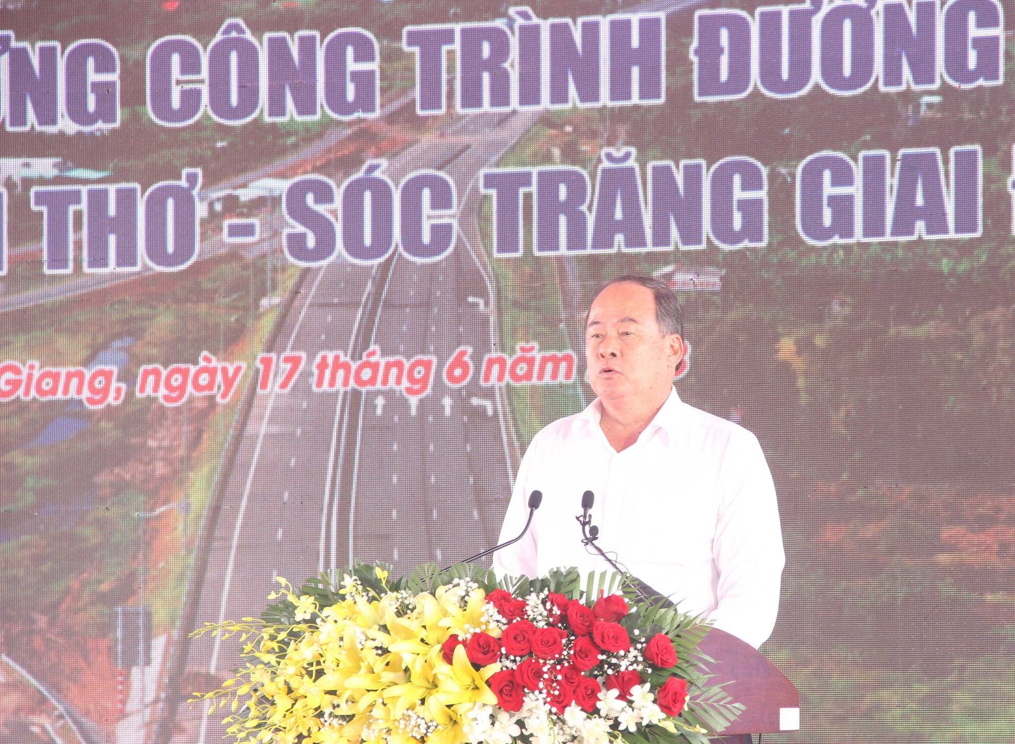 Trực tiếp khởi công cao tốc Châu Đốc - Cần Thơ - Sóc Trăng gần 44.700 tỷ đồng - Ảnh 2. Trực tiếp khởi công cao tốc Châu Đốc - Cần Thơ - Sóc Trăng gần 44.700 tỷ đồng - Ảnh 2.