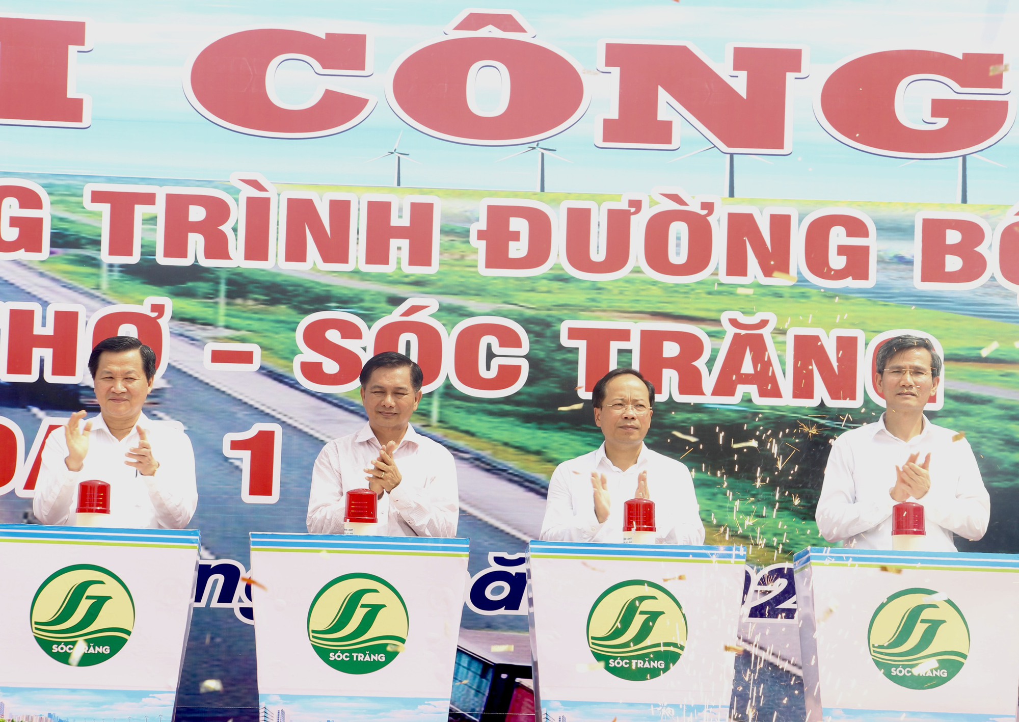 Tổng thuật: Khởi công cao tốc Châu Đốc - Cần Thơ - Sóc Trăng - Ảnh 3. Tổng thuật: Khởi công cao tốc Châu Đốc - Cần Thơ - Sóc Trăng - Ảnh 3.