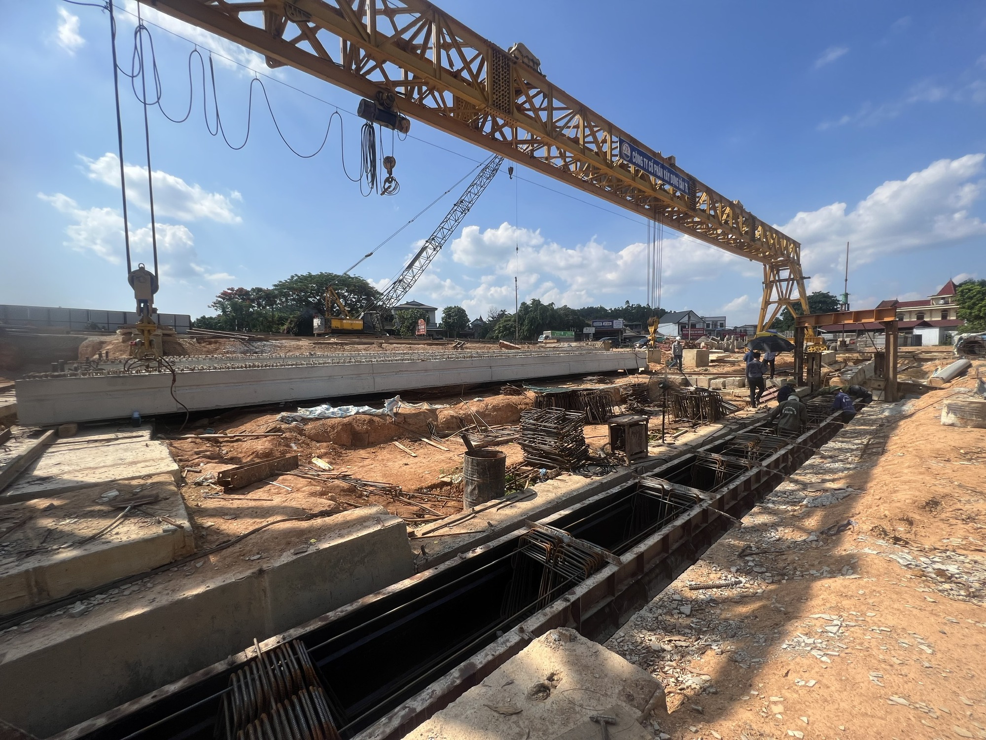 Cầu Đoan Hùng sẽ thông xe vào cuối tháng 9 tới đây - Ảnh 4. Cầu Đoan Hùng sẽ thông xe vào cuối tháng 9 tới đây - Ảnh 4.