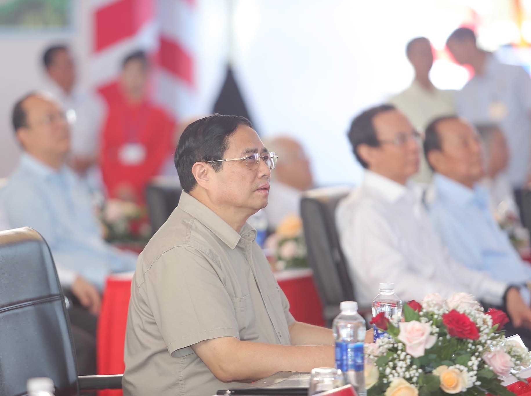 Trực tiếp: Khởi công Vành đai 3 TP.Hồ Chí Minh và hai cao tốc trọng điểm - Ảnh 2. Trực tiếp: Khởi công Vành đai 3 TP.Hồ Chí Minh và hai cao tốc trọng điểm - Ảnh 2.