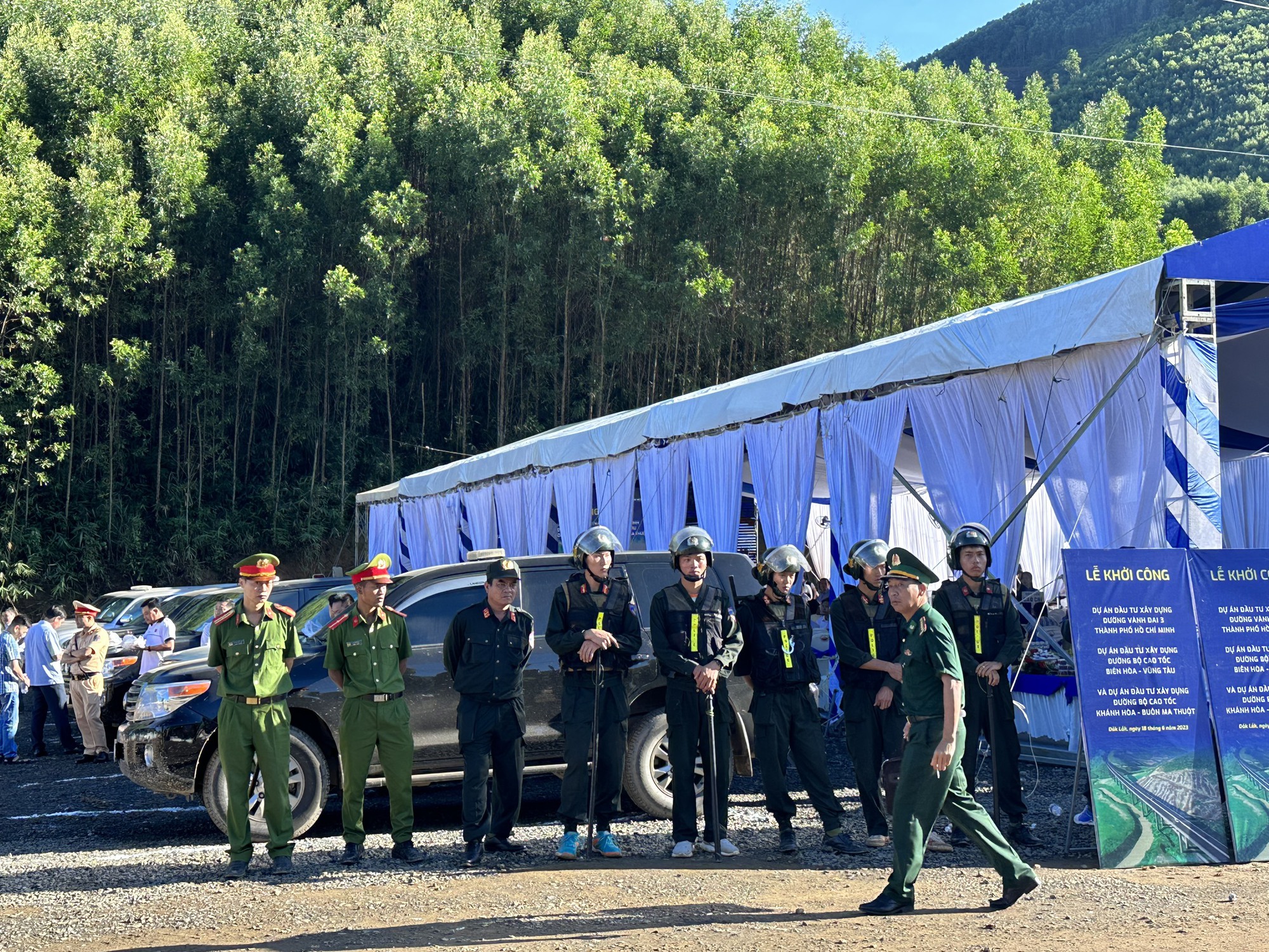 Trực tiếp: Khởi công Vành đai 3 TP.Hồ Chí Minh và hai cao tốc trọng điểm - Ảnh 5. Trực tiếp: Khởi công Vành đai 3 TP.Hồ Chí Minh và hai cao tốc trọng điểm - Ảnh 5.