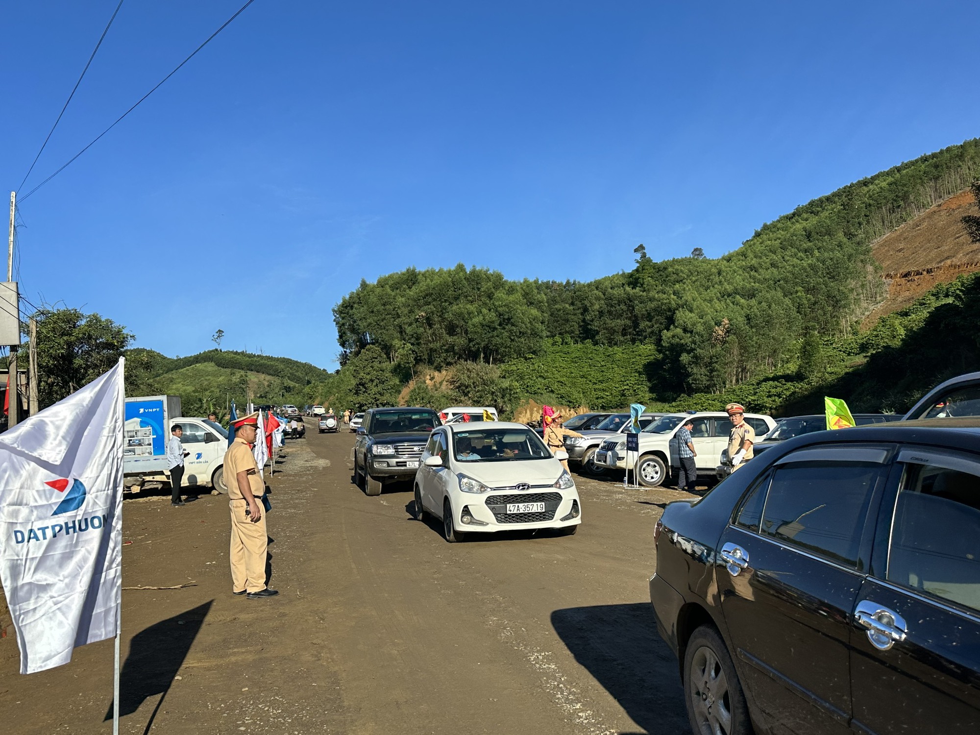 Trực tiếp: Khởi công Vành đai 3 TP.Hồ Chí Minh và hai cao tốc trọng điểm - Ảnh 6. Trực tiếp: Khởi công Vành đai 3 TP.Hồ Chí Minh và hai cao tốc trọng điểm - Ảnh 6.