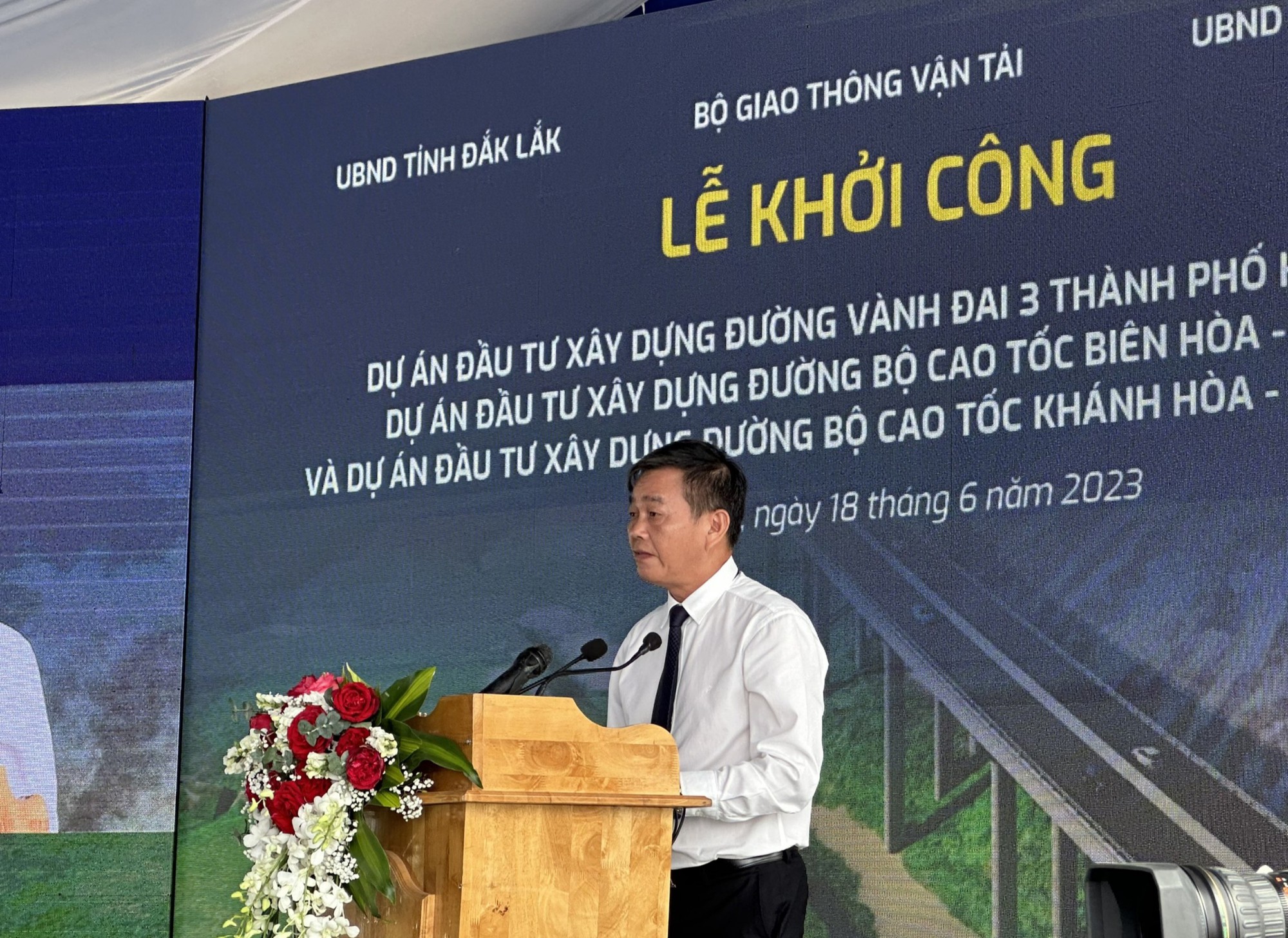 Trực tiếp: Khởi công Vành đai 3 TP.Hồ Chí Minh và hai cao tốc trọng điểm - Ảnh 1. Trực tiếp: Khởi công Vành đai 3 TP.Hồ Chí Minh và hai cao tốc trọng điểm - Ảnh 1.