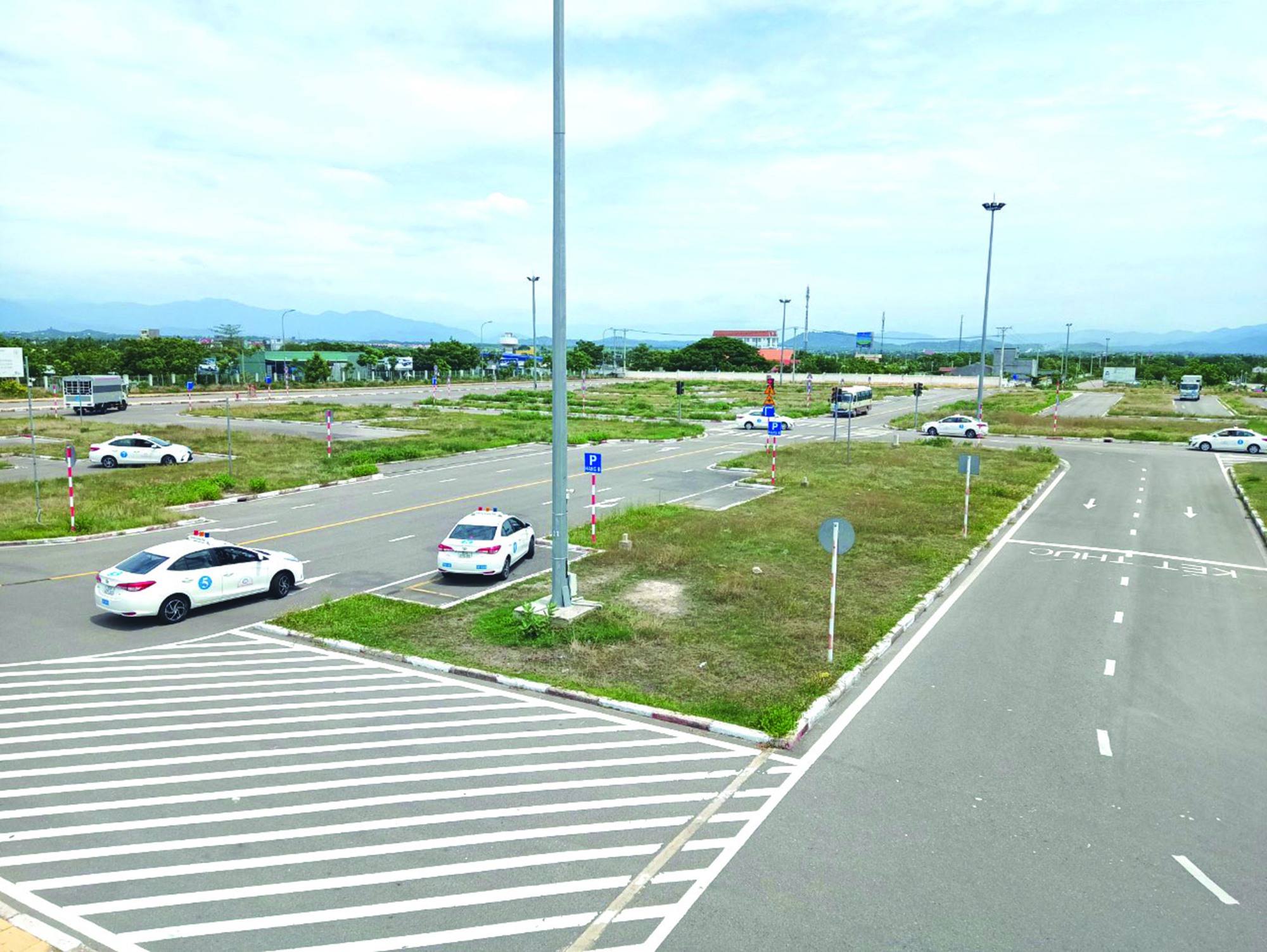 Trung tâm GDNN Đào tạo và Sát hạch lái xe CGĐB (Trường Cao đẳng nghề Ninh Thuận): Nâng cao chất lượng đào tạo nghề  - Ảnh 1.