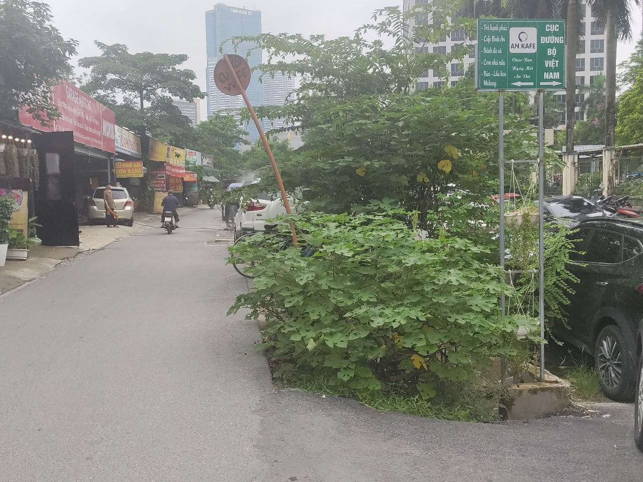 Chuyện lạ ở Thủ đô: 3 năm không làm xong 200m đường - Ảnh 3.