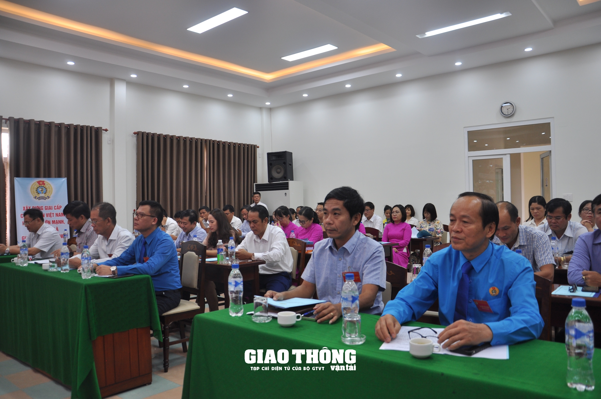 Nhận diện khó khăn, vận dụng giải pháp, nâng cao chất lượng hoạt động công đoàn - Ảnh 3. Nhận diện khó khăn, vận dụng giải pháp, nâng cao chất lượng hoạt động công đoàn - Ảnh 3.