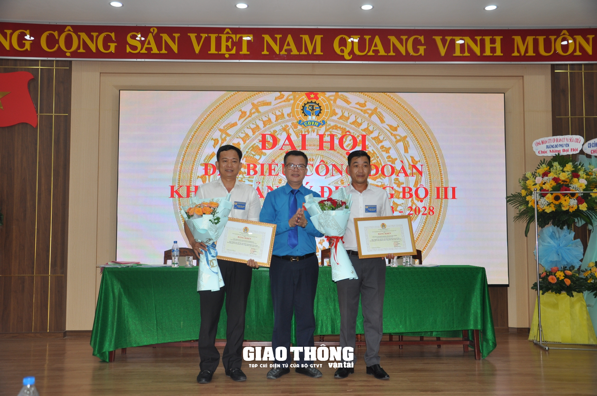 Nhận diện khó khăn, vận dụng giải pháp, nâng cao chất lượng hoạt động công đoàn - Ảnh 10. Nhận diện khó khăn, vận dụng giải pháp, nâng cao chất lượng hoạt động công đoàn - Ảnh 10.