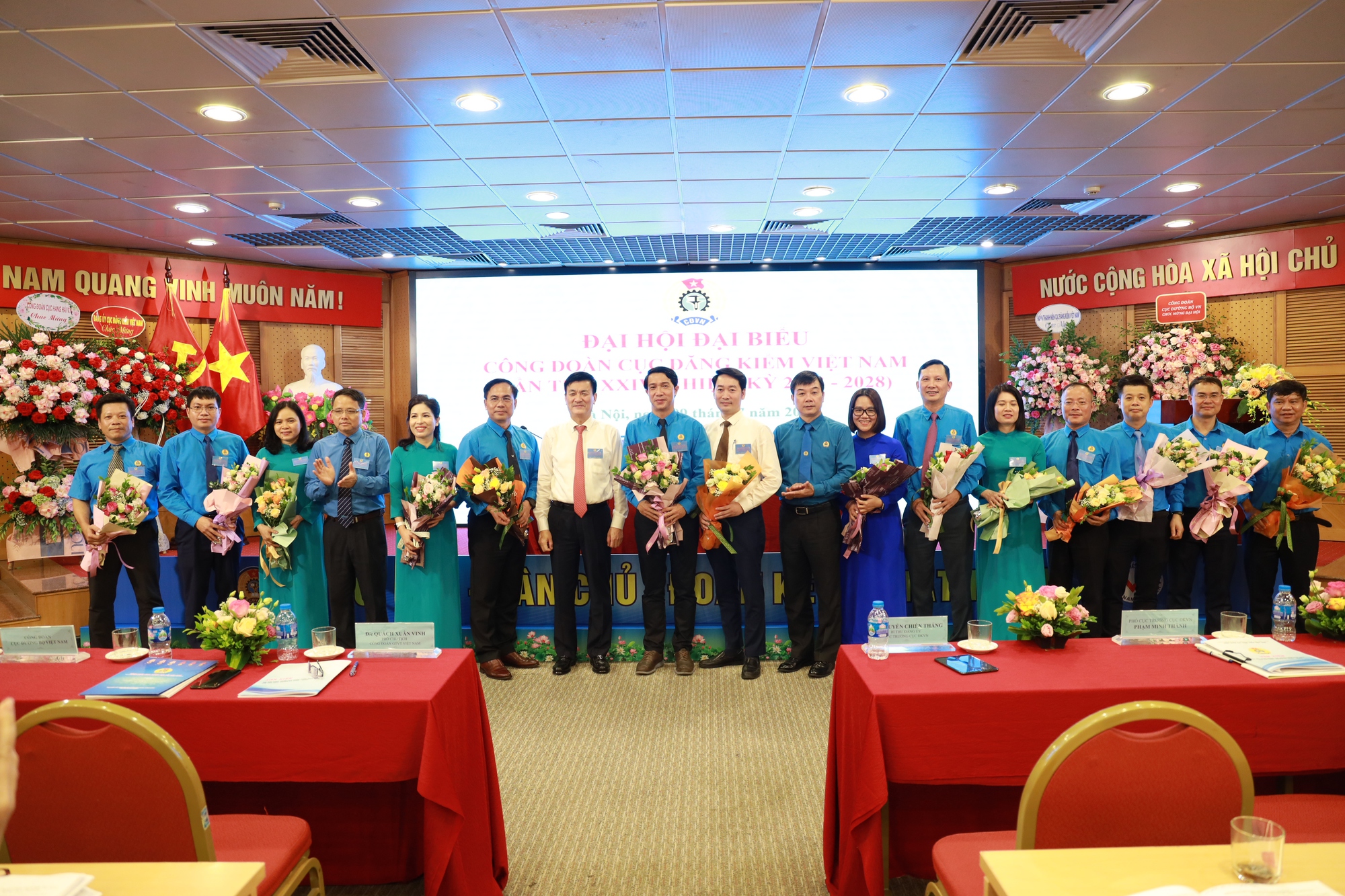 Các cấp Công đoàn Đăng kiểm VN đoàn kết, vượt qua mọi khó khăn - Ảnh 1.