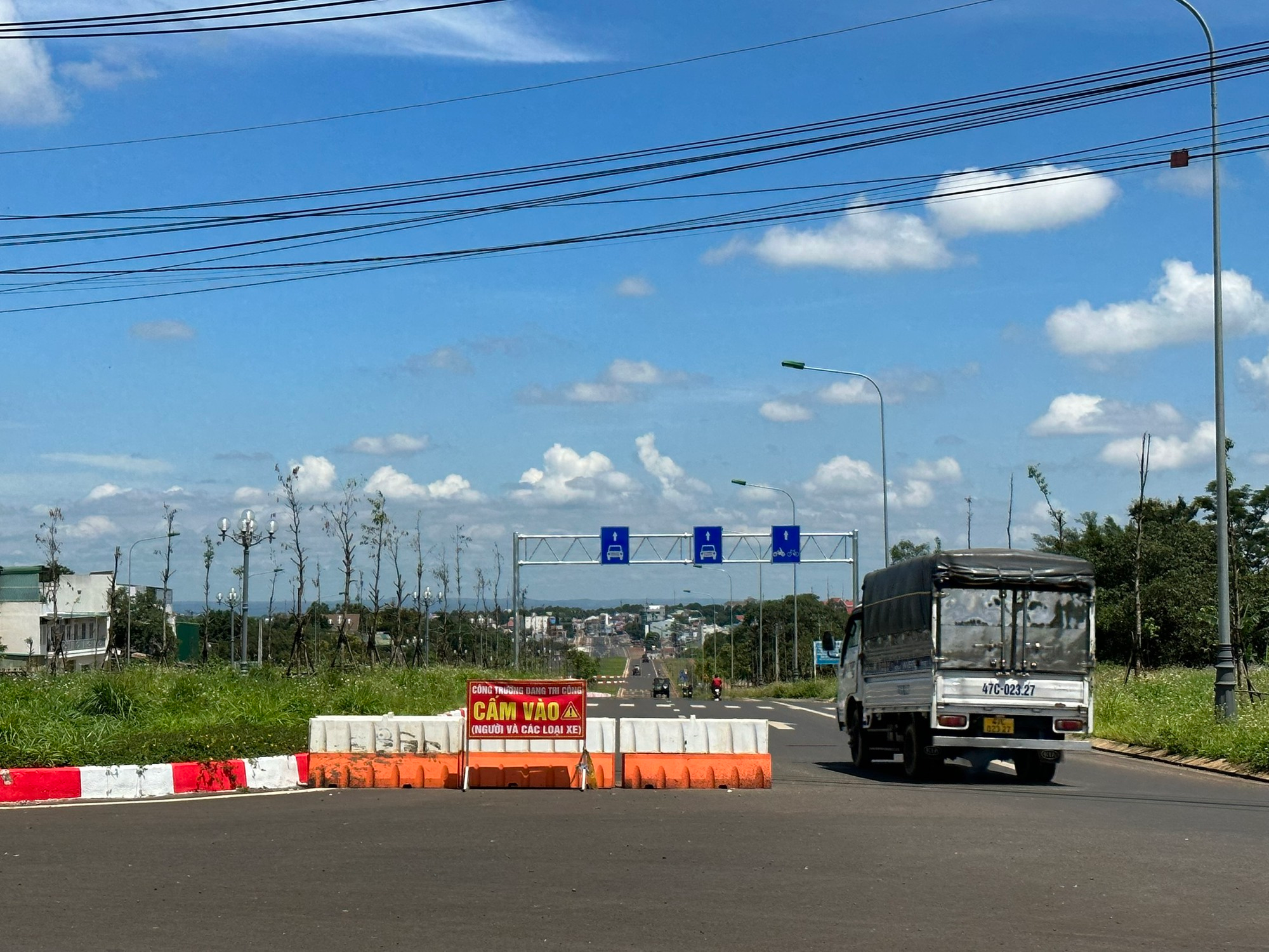 Tiềm ẩn nguy cơ TNGT tại tuyến đường nghìn tỷ ở Đắk Lắk - Ảnh 2.