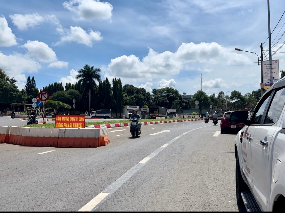 Tiềm ẩn nguy cơ TNGT tại tuyến đường nghìn tỷ ở Đắk Lắk - Ảnh 3.