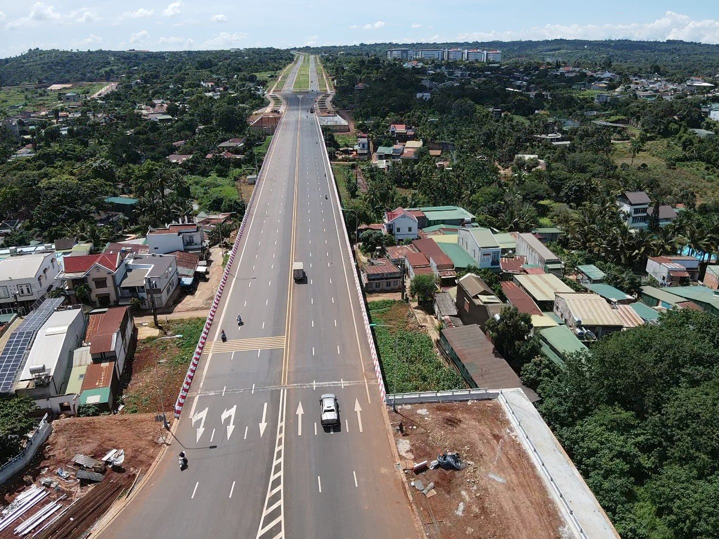 Tiềm ẩn nguy cơ TNGT tại tuyến đường nghìn tỷ ở Đắk Lắk - Ảnh 6.