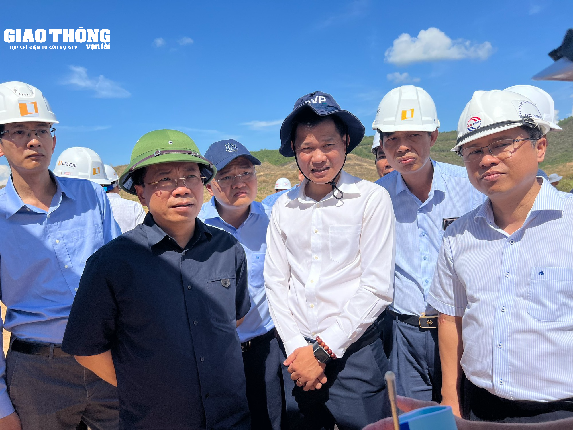 Kịp thời gỡ khó cấp mỏ vật liệu cho cao tốc Bắc Nam qua Khánh Hòa - Ảnh 1. Kịp thời gỡ khó cấp mỏ vật liệu cho cao tốc Bắc Nam qua Khánh Hòa - Ảnh 1.