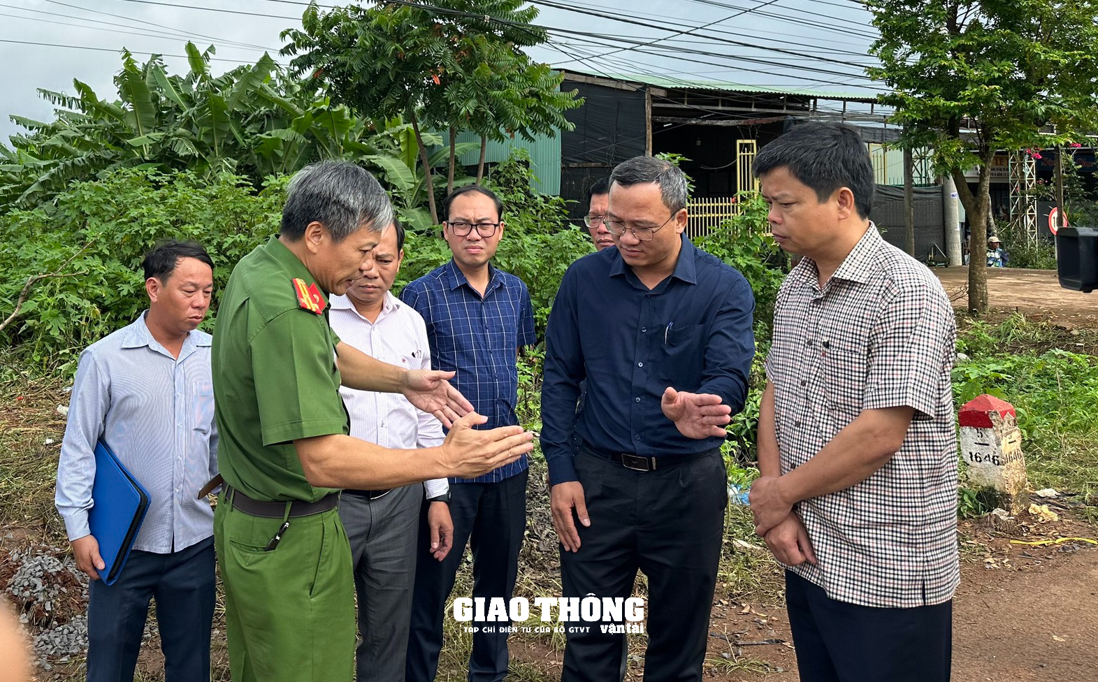 Ông Khuất Việt Hùng TNGT 3 người chết ở Gia Lai - Ảnh 1. Ông Khuất Việt Hùng TNGT 3 người chết ở Gia Lai - Ảnh 1.