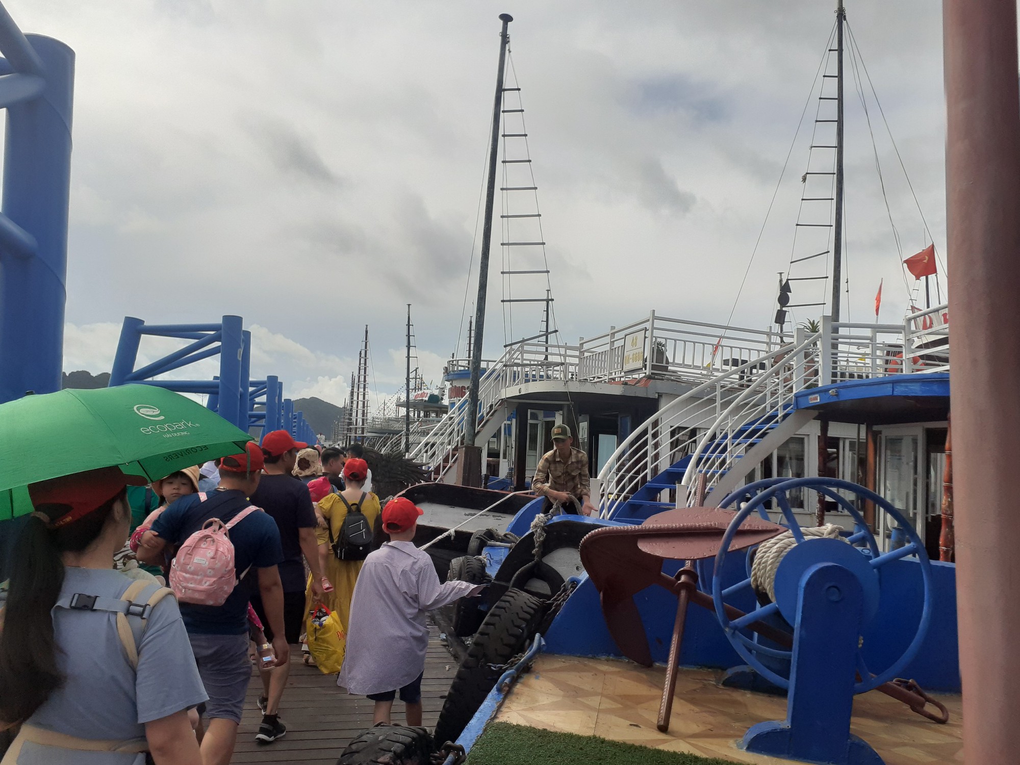 Kiểm soát chặt chất lượng vận tải, bảo đảm ATGT kỳ nghỉ Lễ Quốc khánh 2/9 - Ảnh 2.