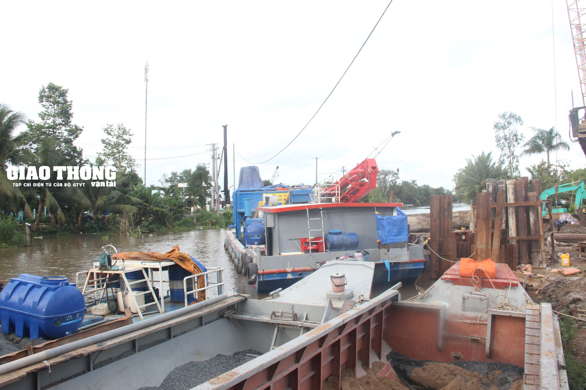 Cao tốc Cần Thơ - Hậu Giang đang thi công thế nào? - Ảnh 13.