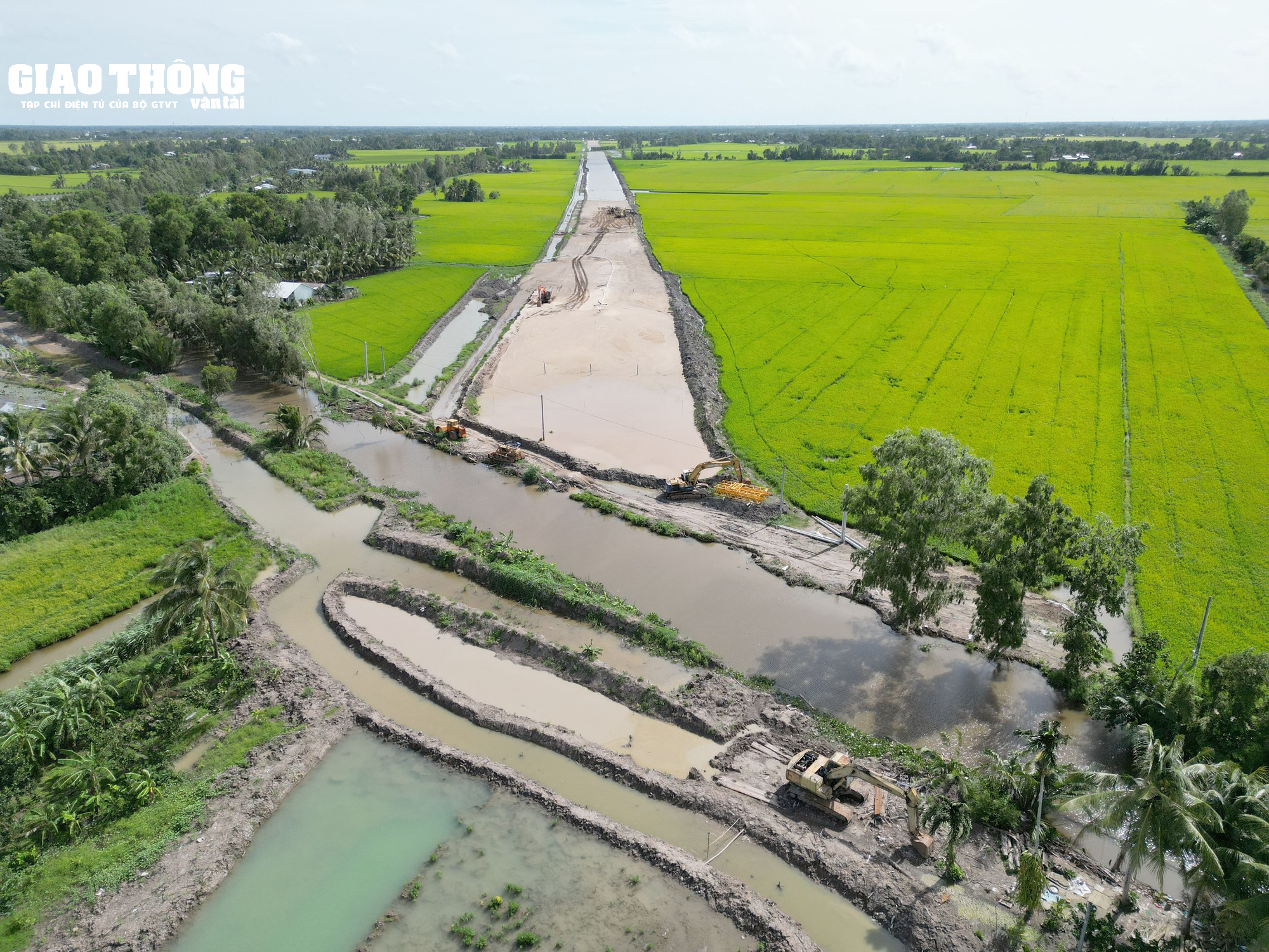 Kiến nghị kéo dài cơ chế đặc thù cấp mỏ vật liệu  - Ảnh 2.