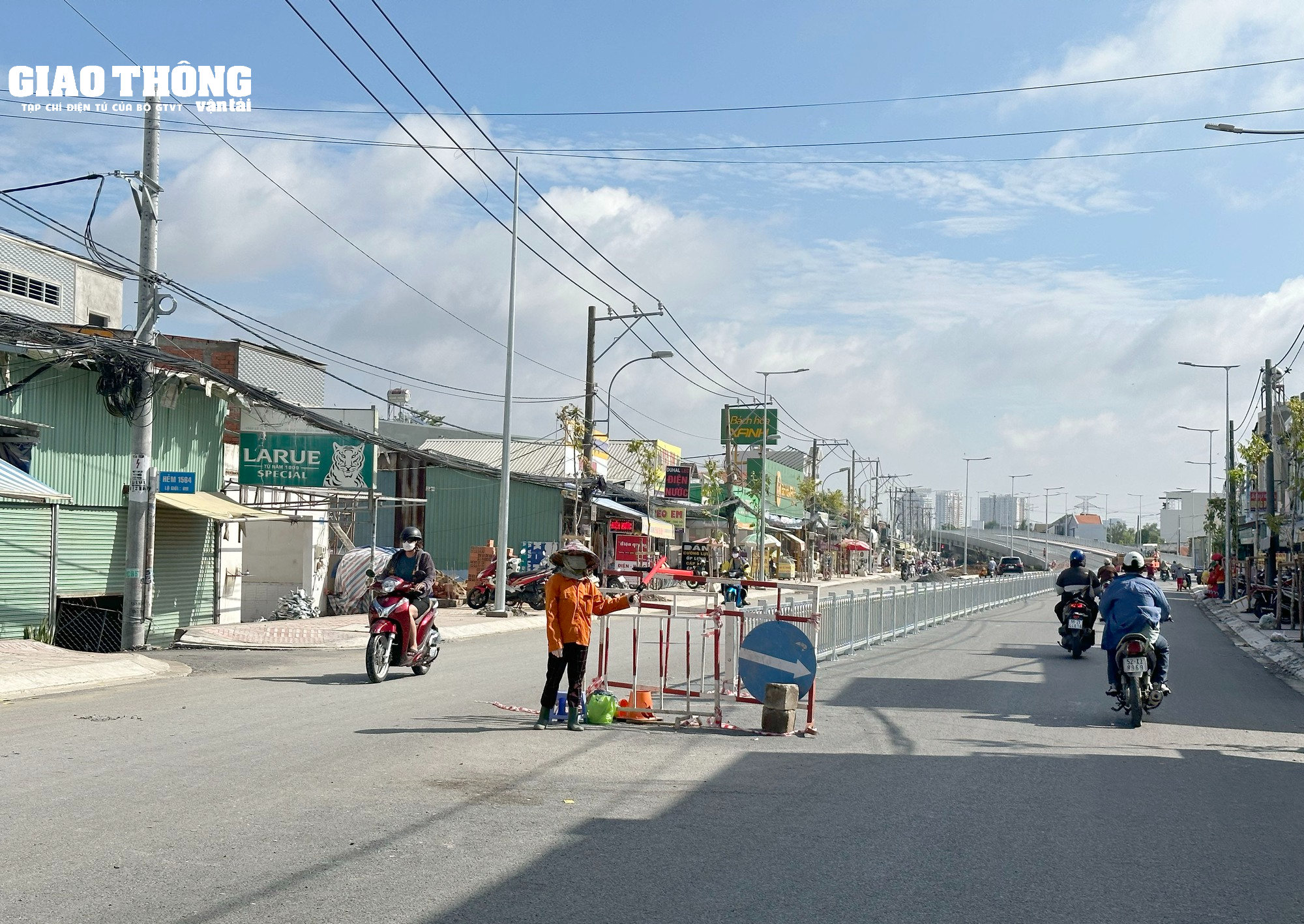 TP.HCM: Cận cảnh cầu Long Kiểng gần 600 tỷ đồng chuẩn bị thông xe vào dịp lễ Quốc khánh 2/9 - Ảnh 6. TP.HCM: Cận cảnh cầu Long Kiểng gần 600 tỷ đồng chuẩn bị thông xe vào dịp lễ Quốc khánh 2/9 - Ảnh 6.