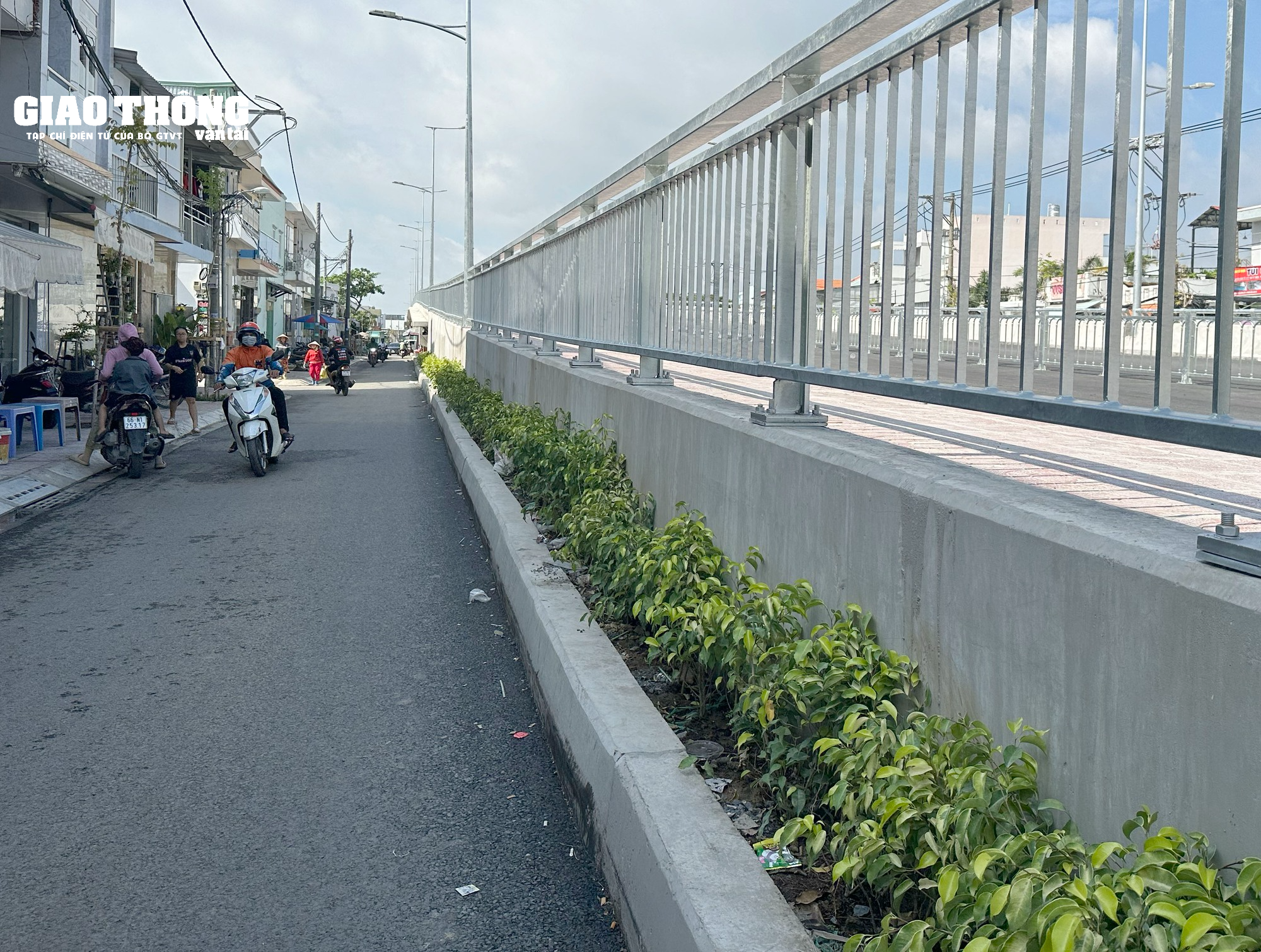 TP.HCM: Cận cảnh cầu Long Kiểng gần 600 tỷ đồng chuẩn bị thông xe vào dịp lễ Quốc khánh 2/9 - Ảnh 5. TP.HCM: Cận cảnh cầu Long Kiểng gần 600 tỷ đồng chuẩn bị thông xe vào dịp lễ Quốc khánh 2/9 - Ảnh 5.