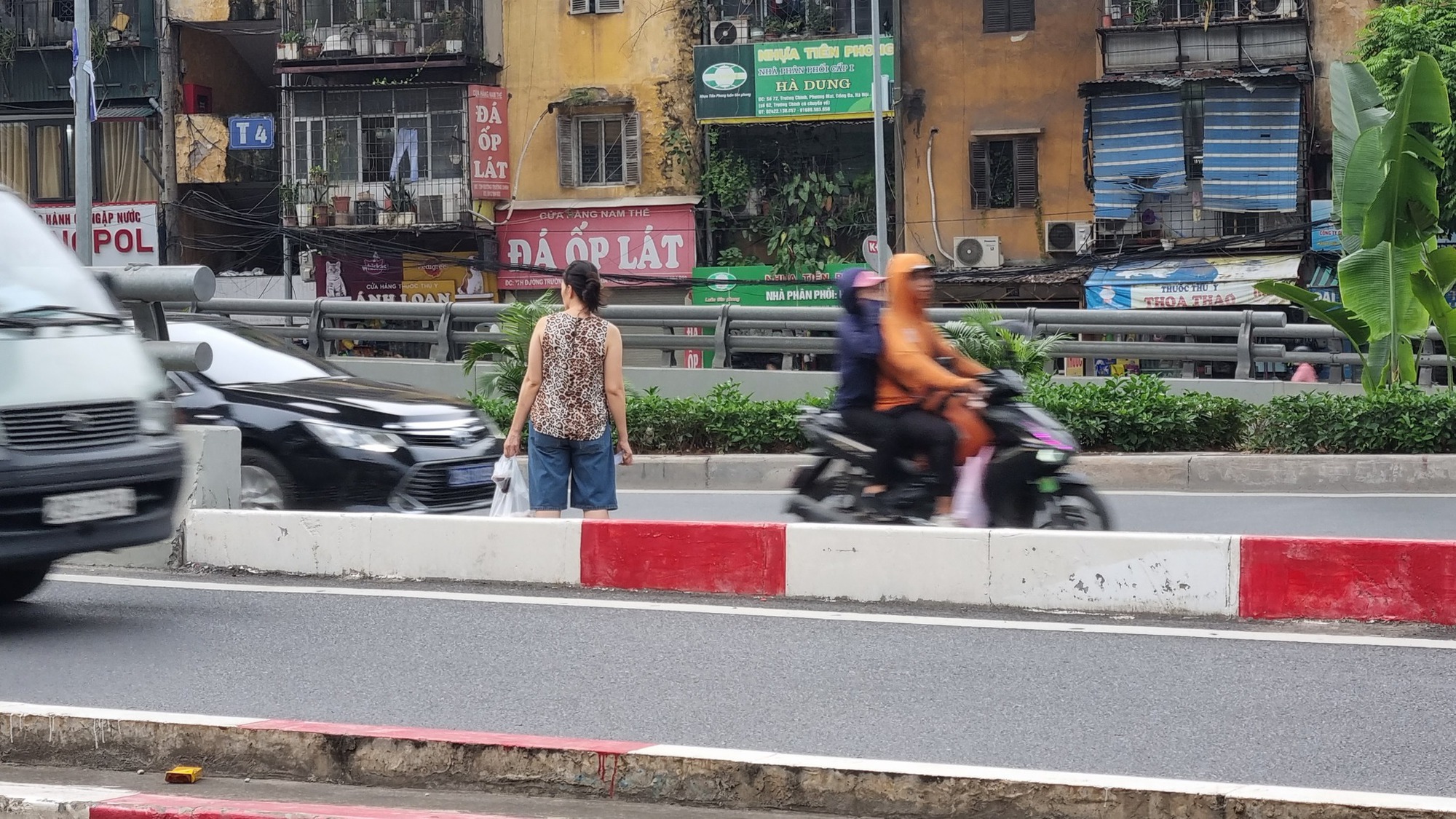 Hà Nội: Thiếu cầu bộ hành cho đường Vành đai 2 đoạn Vĩnh Tuy – Ngã Tư Sở - Ảnh 3.