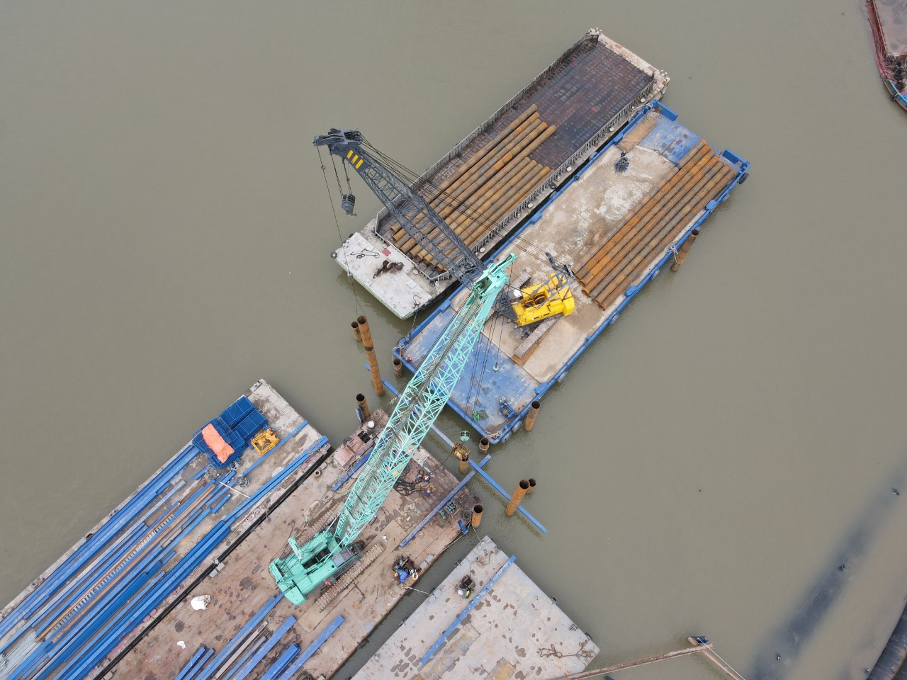 Ảnh: Hai nhà thầu lớn làm cầu dây văng hơn 2.000 tỷ đồng có tiến độ ngắn kỷ lục - Ảnh 12.