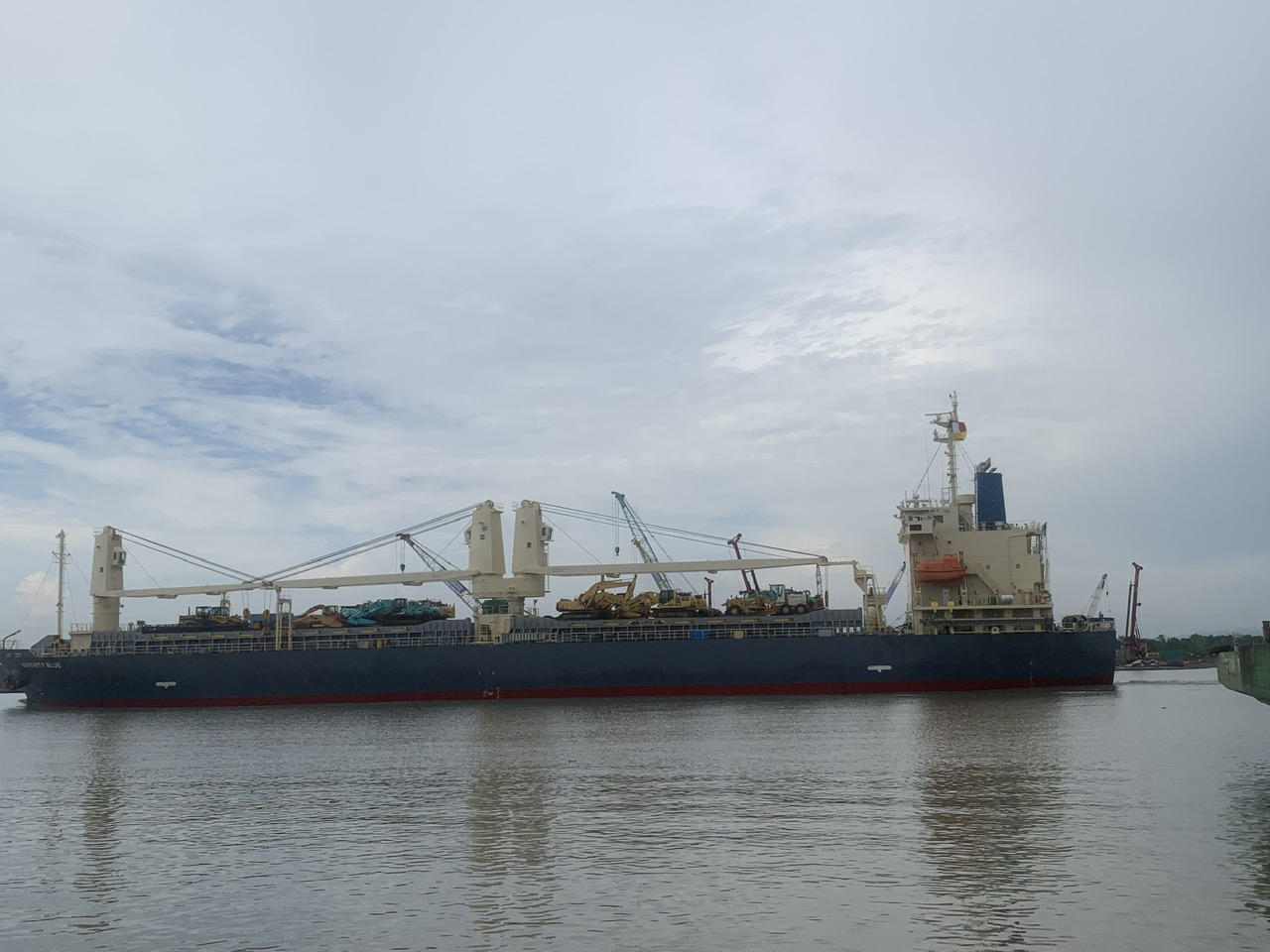 Ảnh: Hai nhà thầu lớn làm cầu dây văng hơn 2.000 tỷ đồng có tiến độ ngắn kỷ lục - Ảnh 11.