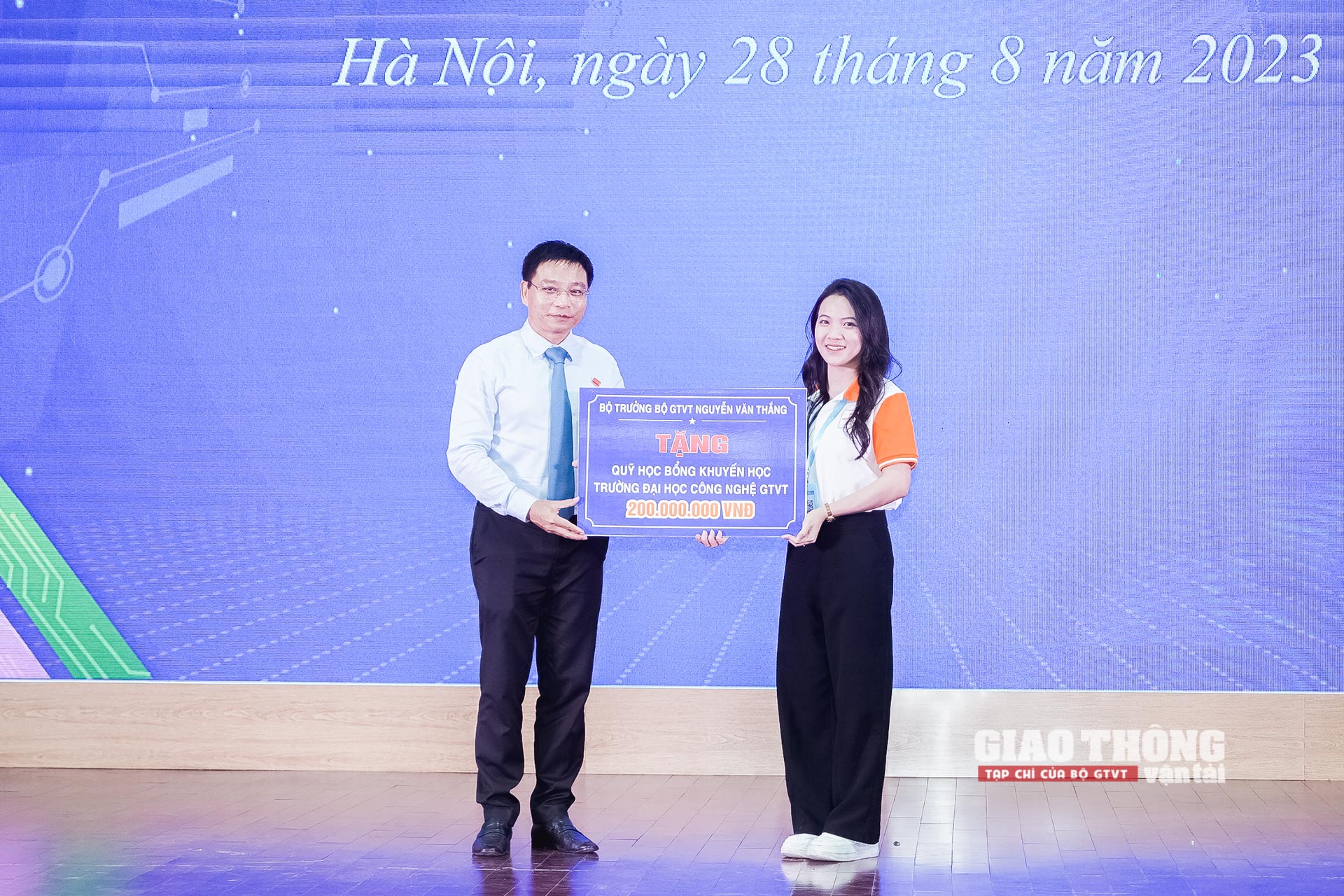 Bộ trưởng Nguyễn Văn Thắng truyền cảm hứng xung kích cho thanh niên ngành GTVT - Ảnh 8.