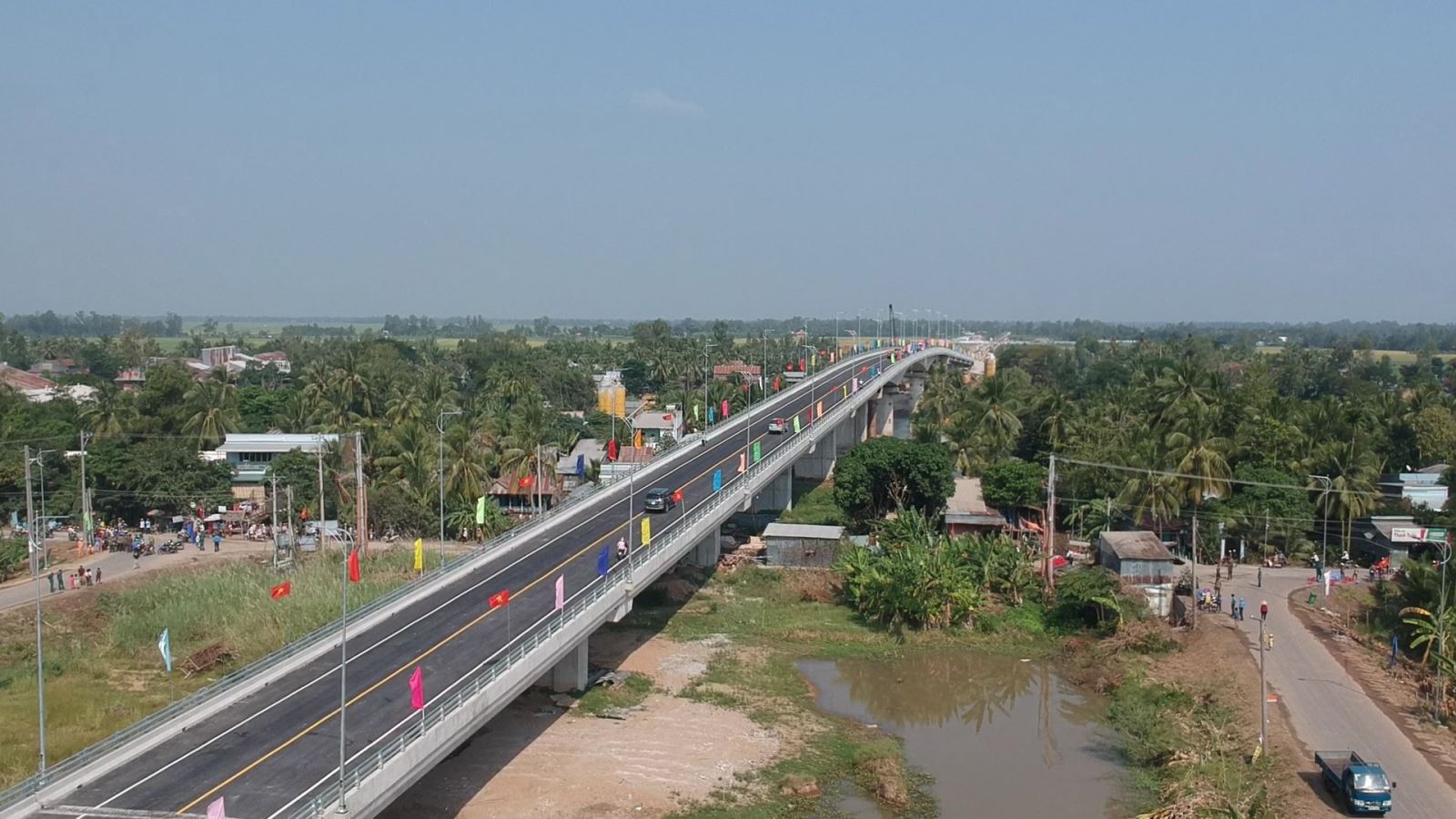 Khi nào đầu tư cầu thay thế phà Tân Châu - Hồng Ngự? - Ảnh 2. Khi nào đầu tư cầu thay thế phà Tân Châu - Hồng Ngự? - Ảnh 2.