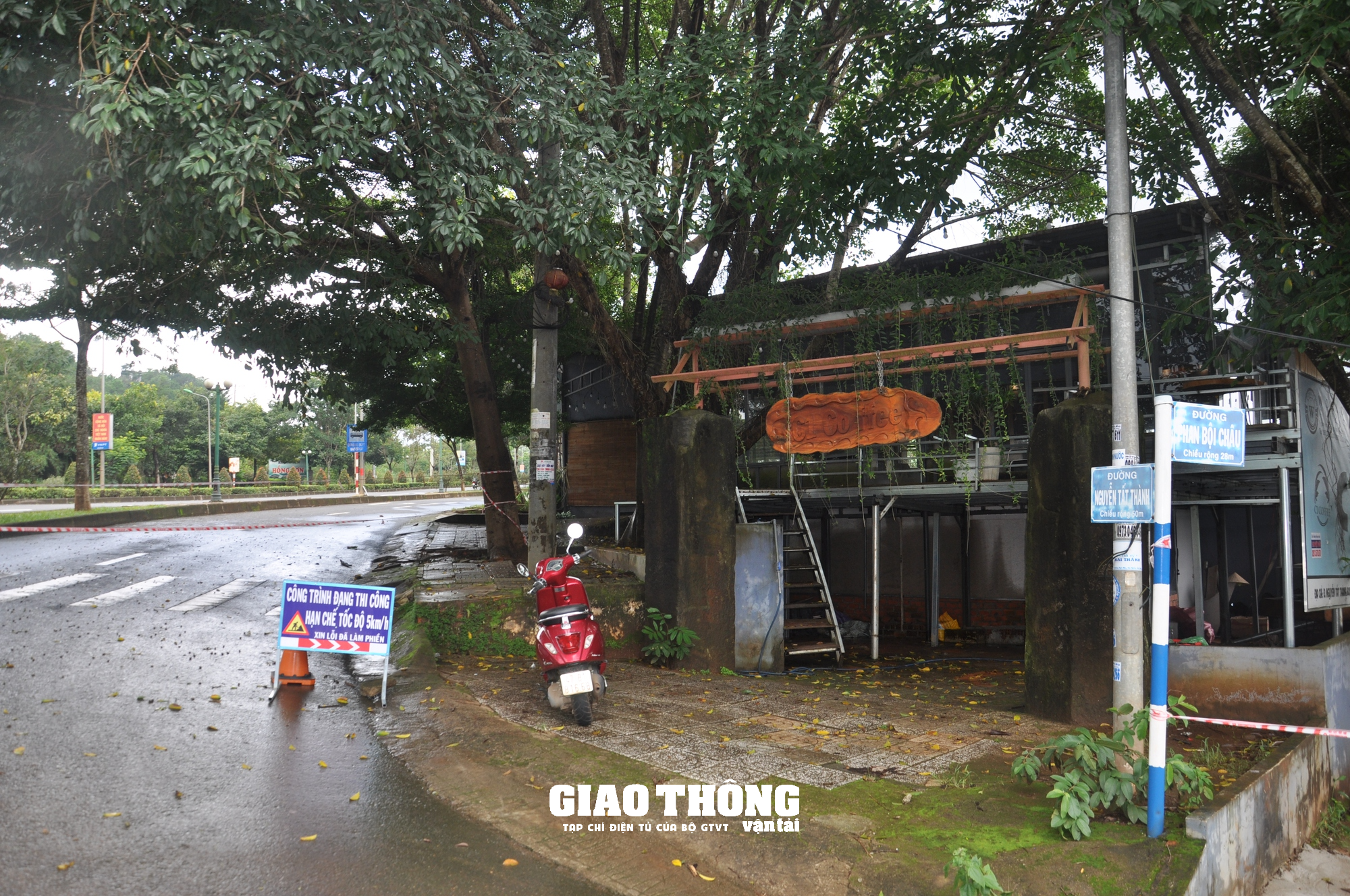 Sụt trượt nghiêm trọng QL14 ở Đắk Nông: - Ảnh 1.