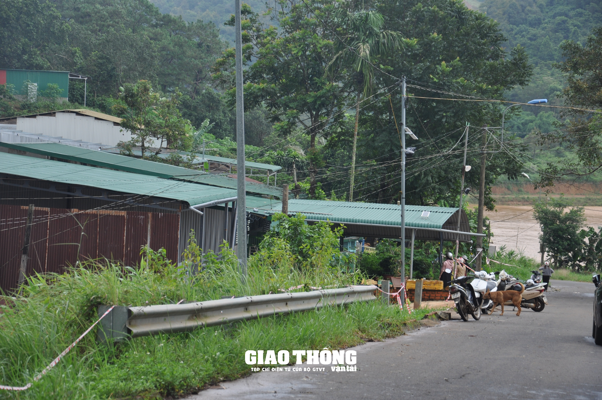 Sụt trượt nghiêm trọng QL14 ở Đắk Nông: - Ảnh 3.