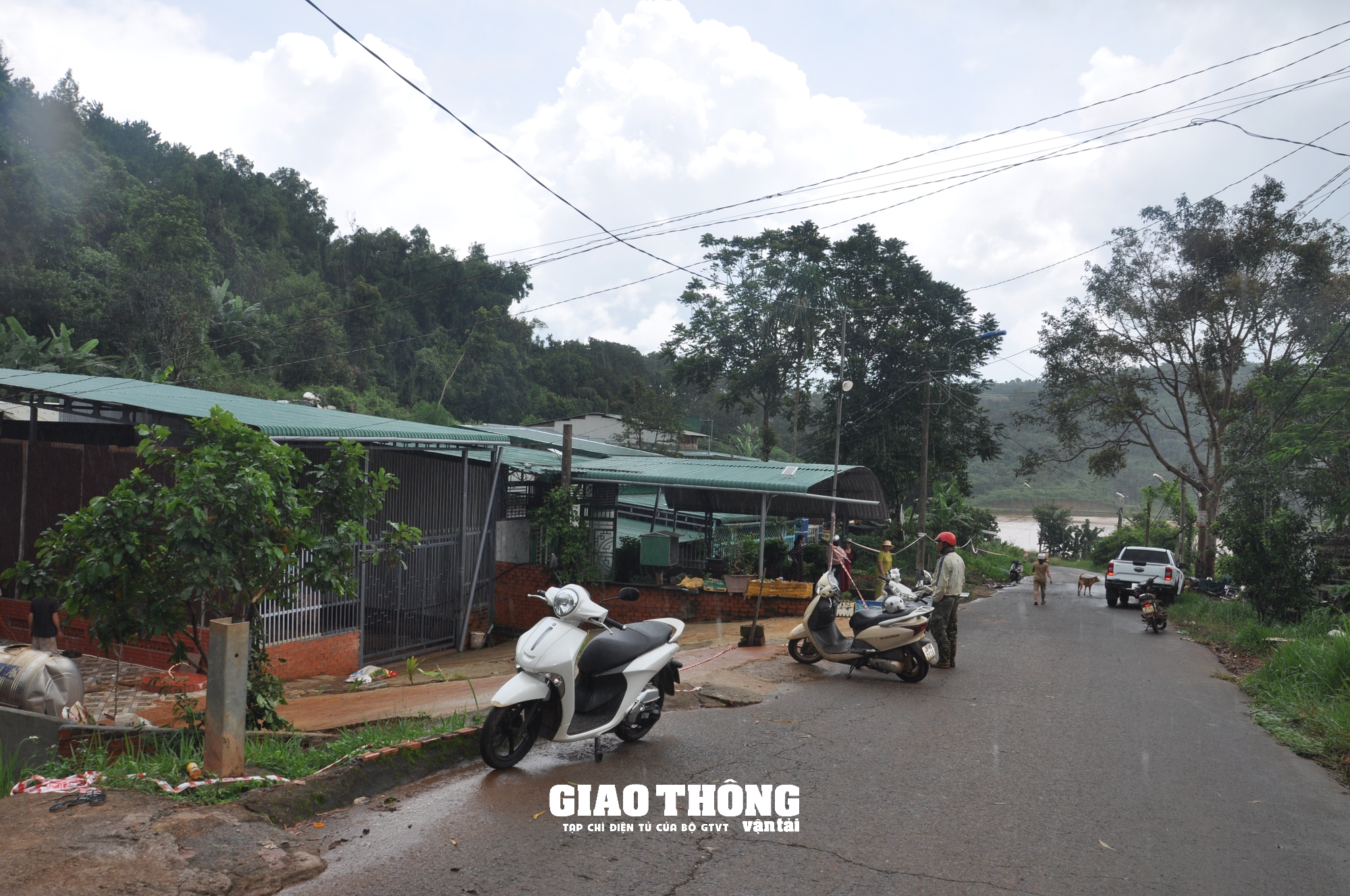 Sụt trượt nghiêm trọng QL14 ở Đắk Nông: - Ảnh 6.