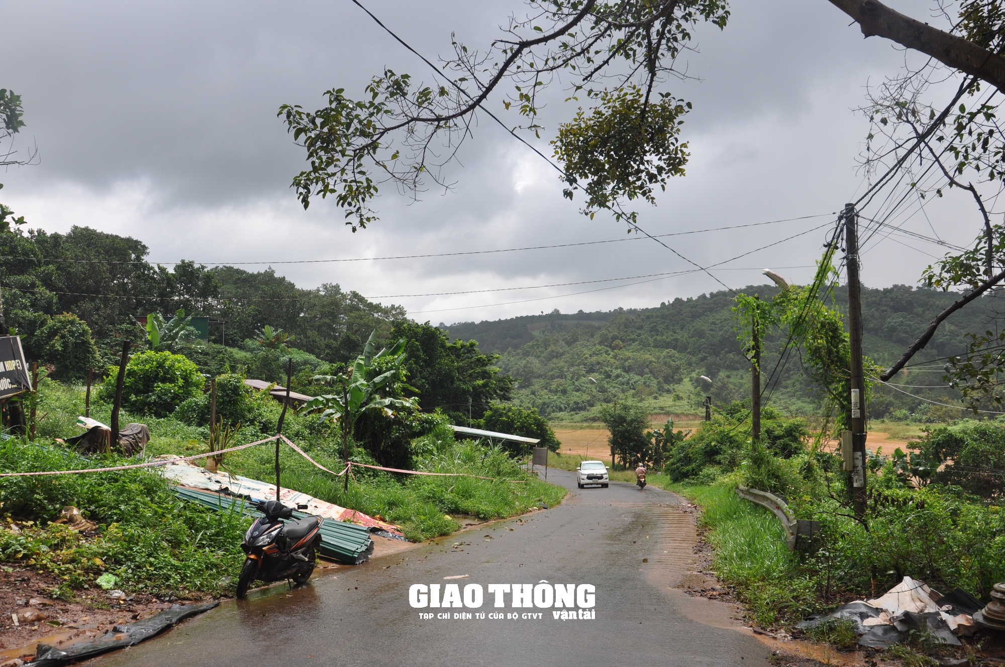 Sụt trượt nghiêm trọng QL14 ở Đắk Nông: - Ảnh 10.