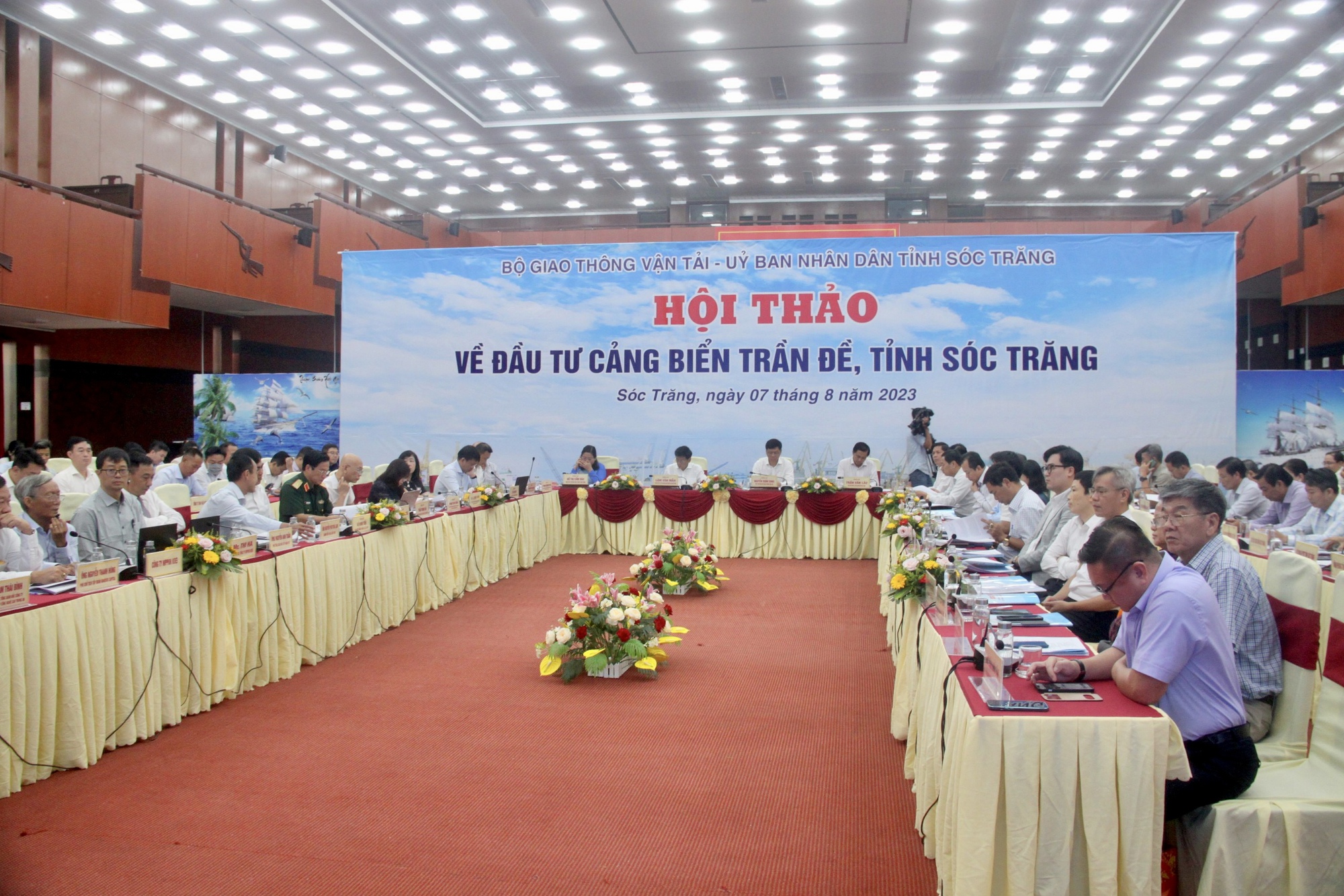 Xây dựng cảng Trần Đề, giải quyết điểm nghẽn cho khu vực ĐBSCL - Ảnh 1.