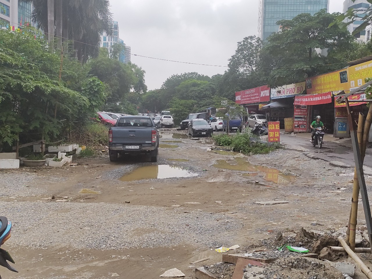 TP Hà Nội chỉ đạo nhanh chóng hoàn thiện dự án đường vào ô D20 Tôn Thất Thuyết - Ảnh 1.