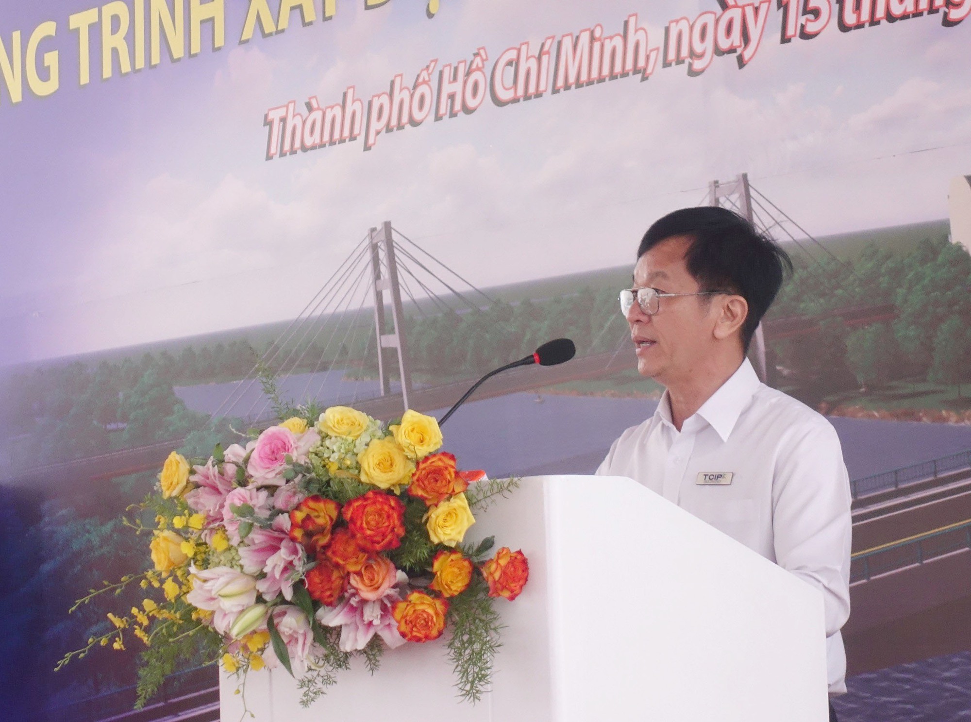 TP.HCM: Người dân vui mừng khi cầu Vàm Sát 2 thông xe đưa vào sử dụng - Ảnh 2. TP.HCM: Người dân vui mừng khi cầu Vàm Sát 2 thông xe đưa vào sử dụng - Ảnh 2.