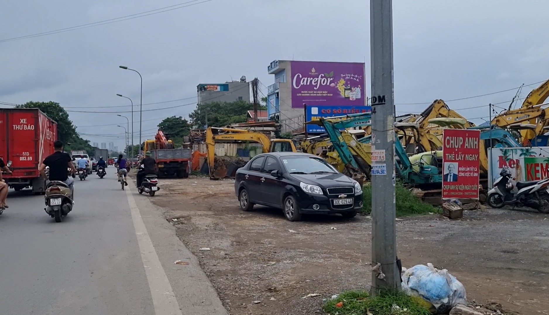 Hà Nội: Nhức nhối vi phạm hành lang đường bộ trên Quốc lộ 6- Ảnh 8.