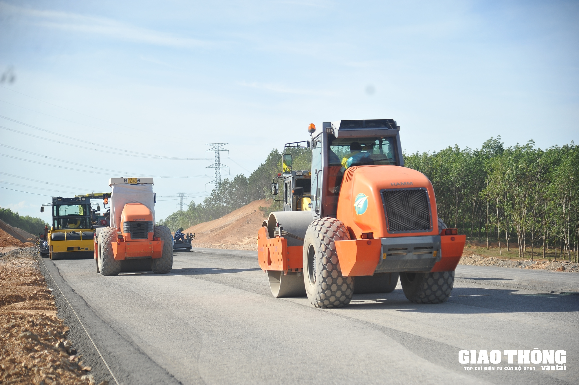 Đẩy nhanh tiến độ GPMB cao tốc Vạn Ninh - Cam Lộ qua địa bàn Quảng Trị - Ảnh 1.