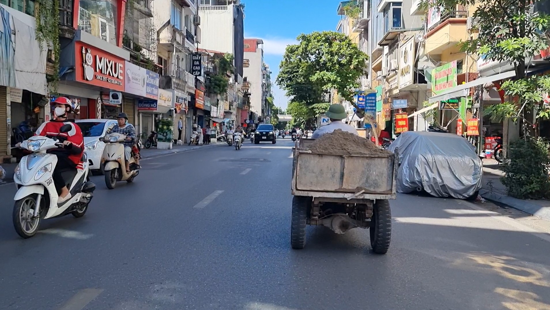 Chùm ảnh: Xe tự chế hoành hành trên đường phố Hà Nội - Ảnh 4.