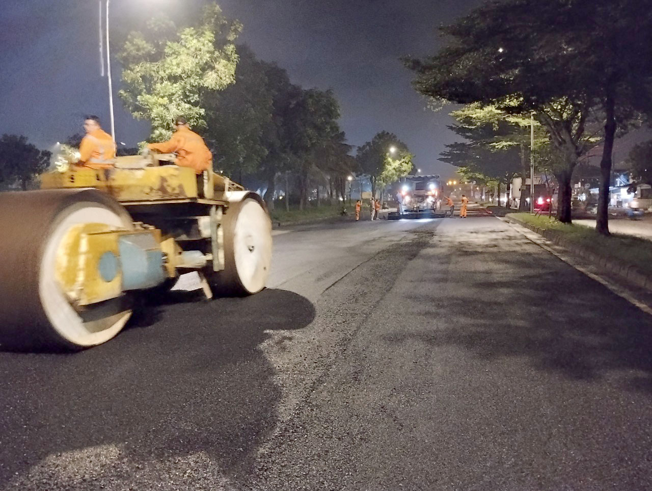 TP.HCM: Khắc phục xong tình trạng xuống cấp đường Nguyễn Văn Linh - Ảnh 3.