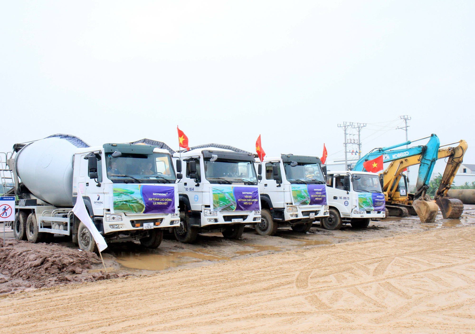 Triển khai thi công dự án cầu vượt sông Đáy trên cao tốc Ninh Bình - Nam Định - Thái Bình - Hải Phòng - Ảnh 2.