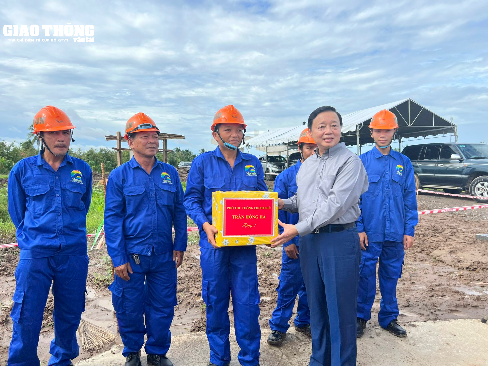 Phó Thủ tướng Trần Hồng Hà kiểm tra thi công cao tốc Cần Thơ - Cà Mau  - Ảnh 5.