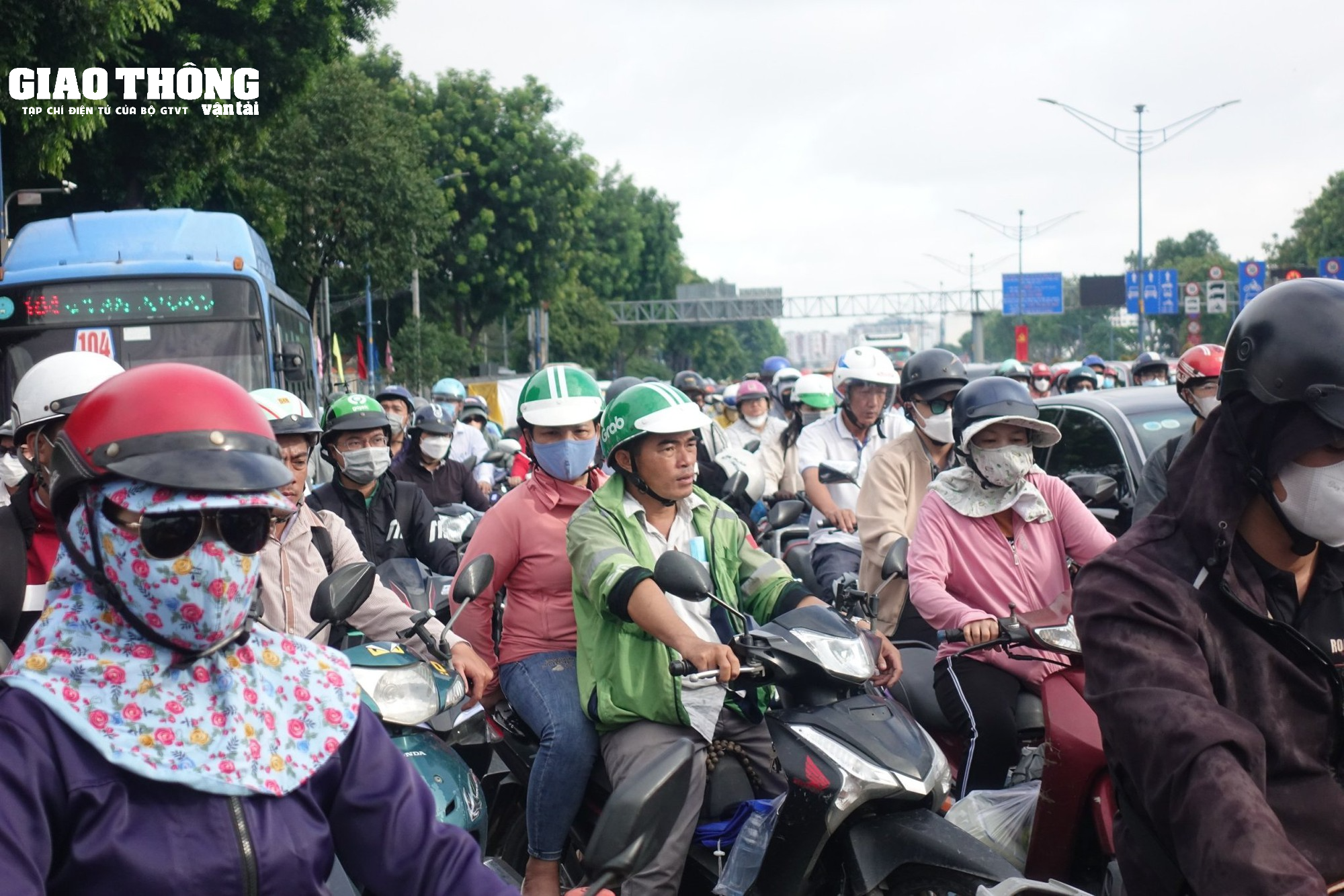 TP.HCM nhiều tuyến đường ùn tắc giao thông sau kỳ nghỉ lễ 2/9 - Ảnh 7.