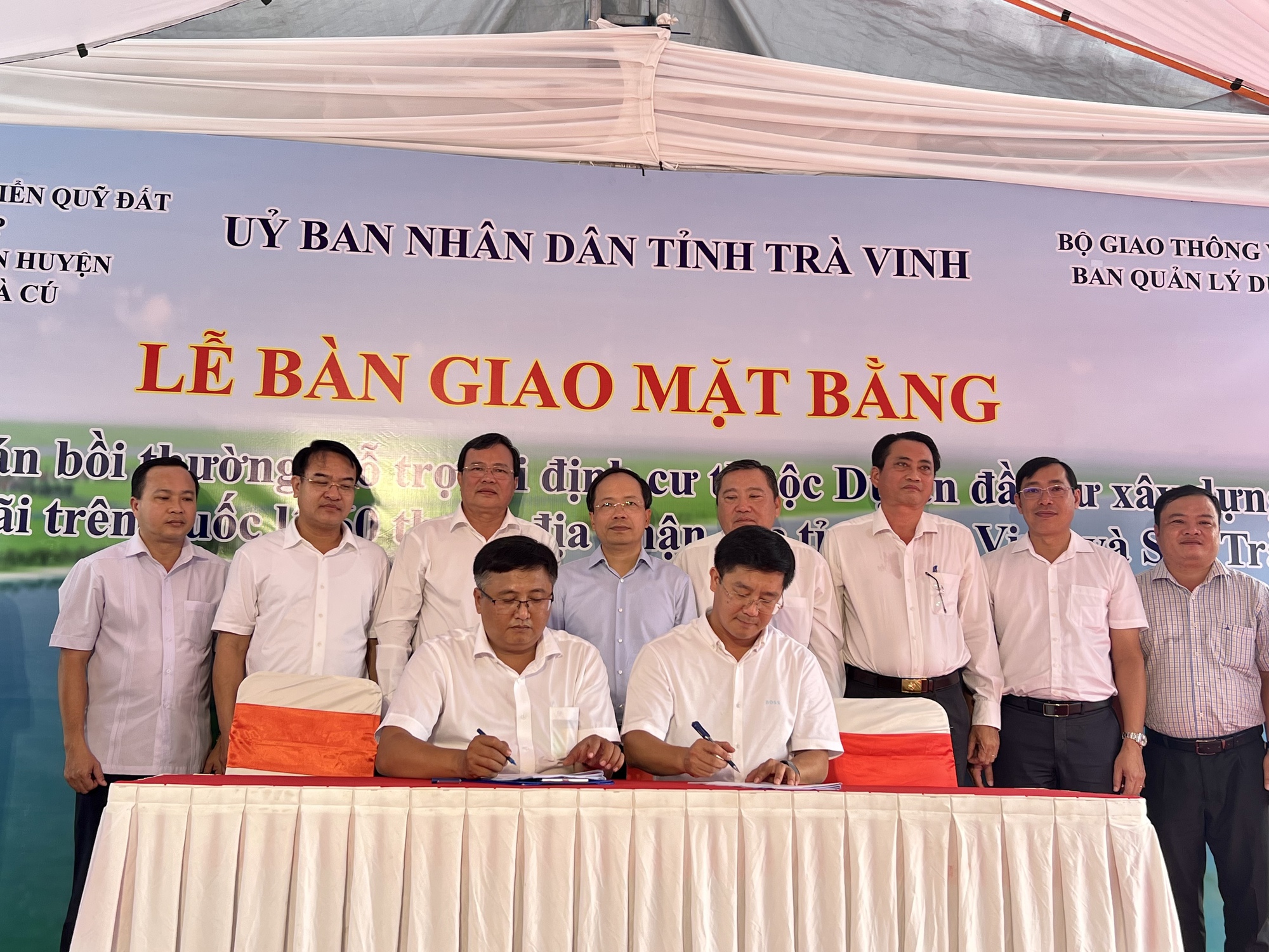 Trà Vinh: Bàn giao mặt bằng sớm cho dự án cầu Đại Ngãi  - Ảnh 1.