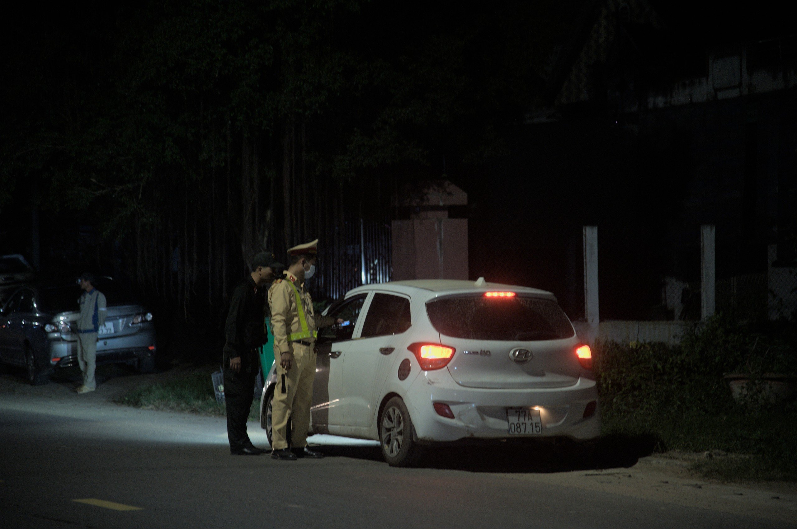 Video CSGT Bình Định xử lý nồng độ cồn ở QL19C: Nhiều lái xe vi phạm mức 