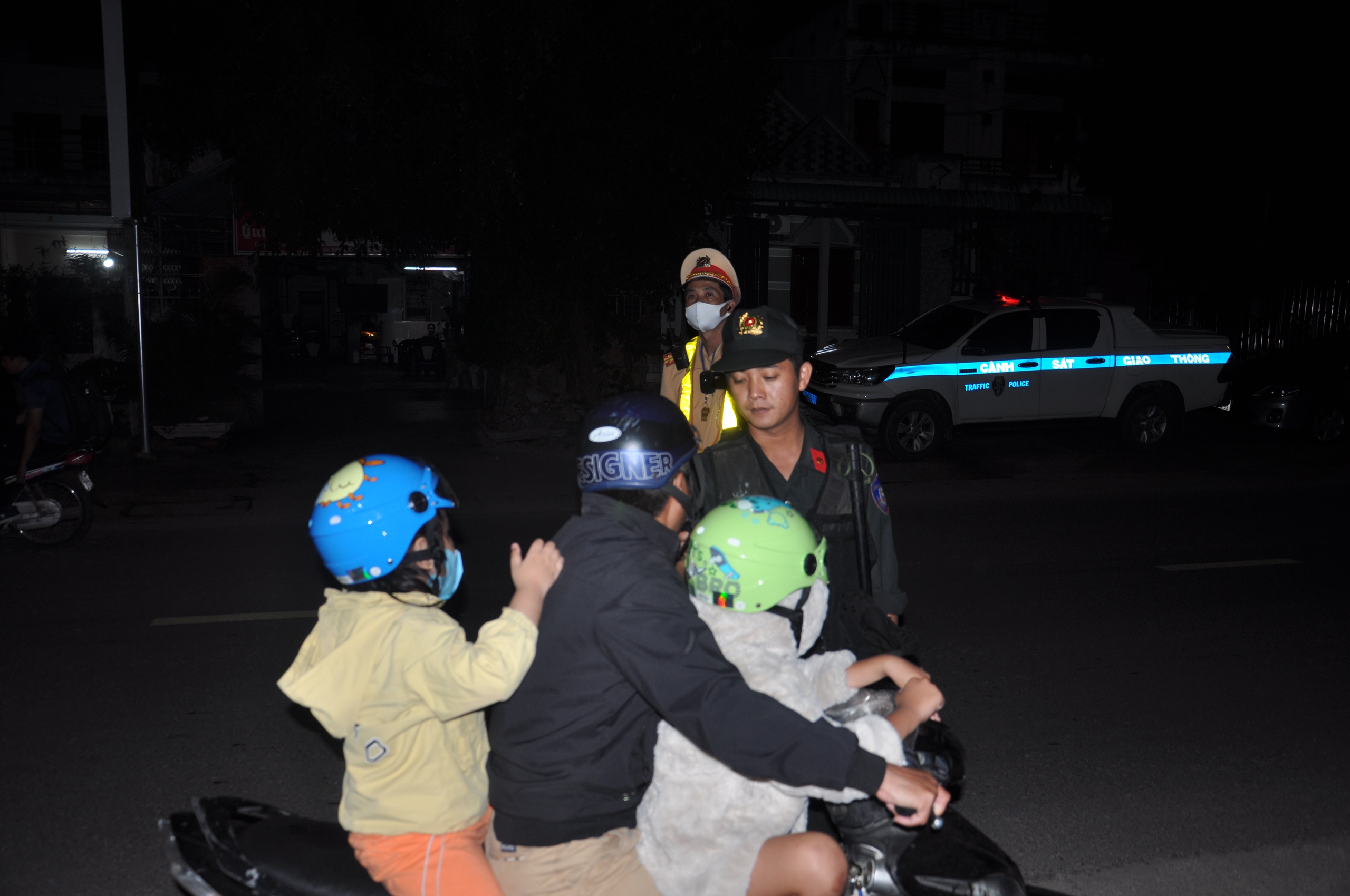 Video CSGT Bình Định xử lý nồng độ cồn ở QL19C: Nhiều lái xe vi phạm mức 