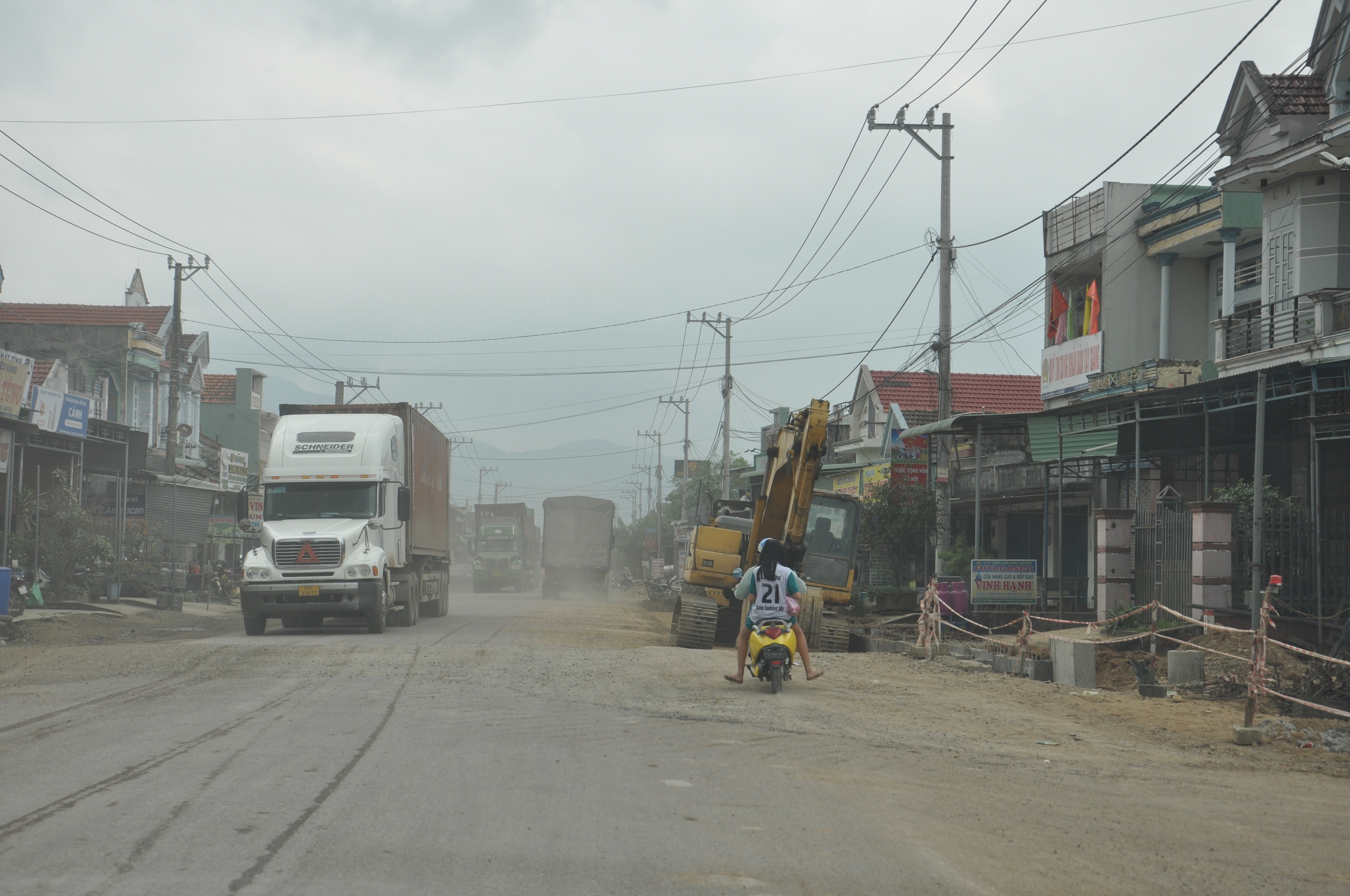 Thứ trưởng Nguyễn Duy Lâm: 