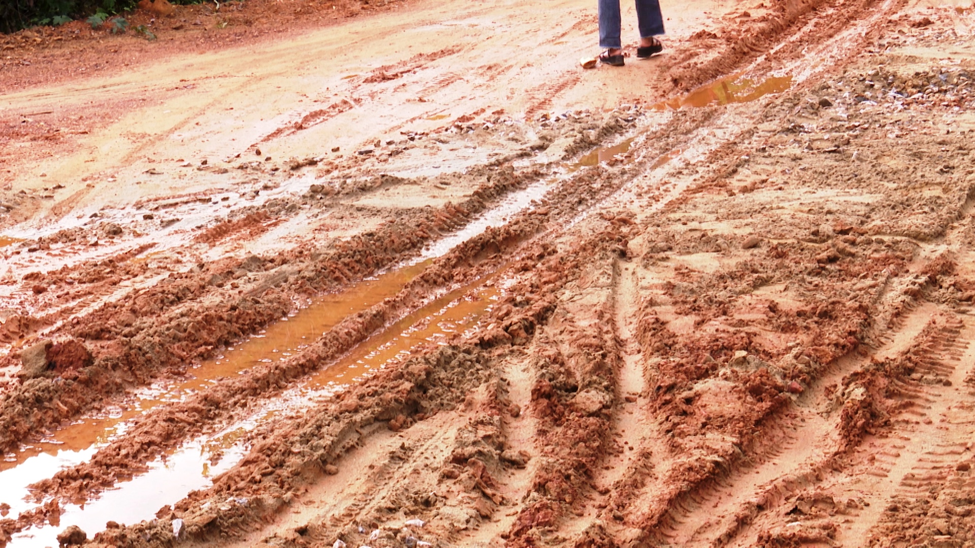 Quảng Nam: Thi công đường 