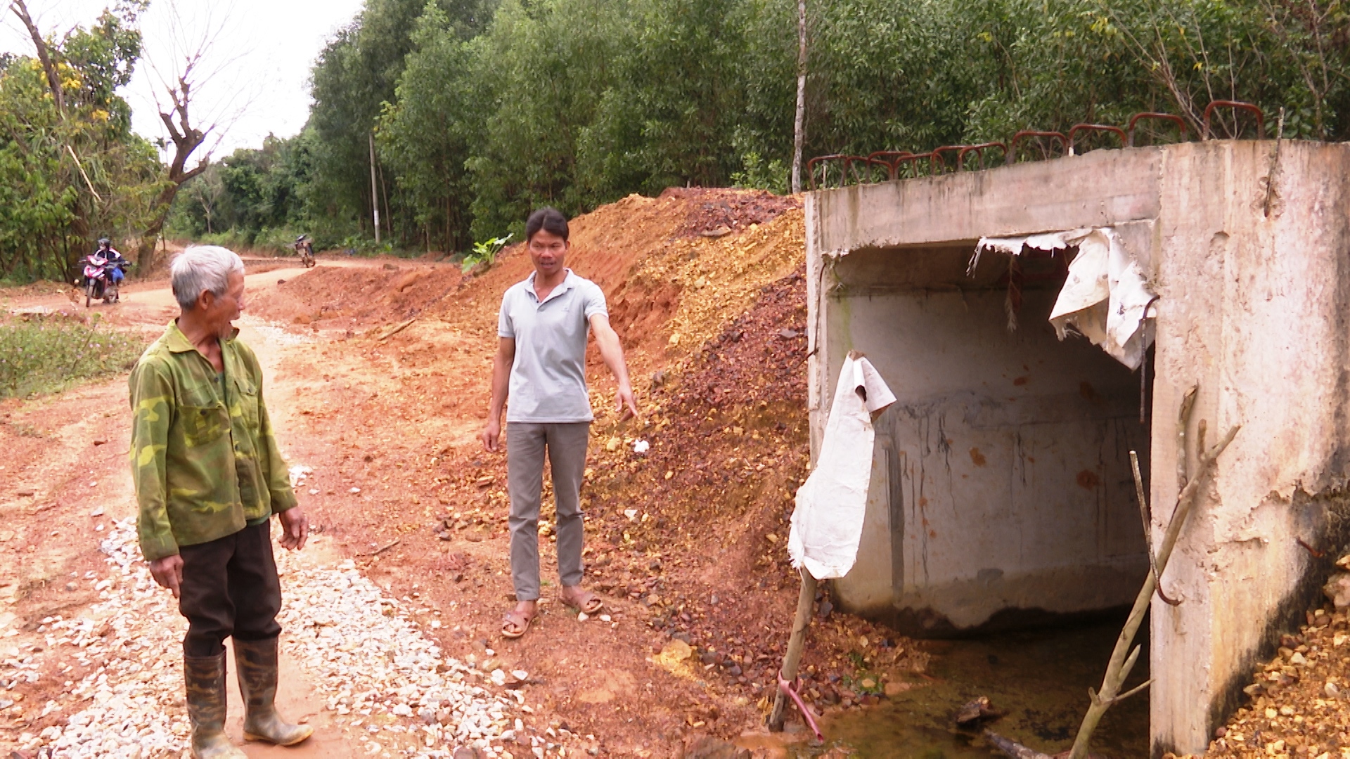 Quảng Nam: Thi công đường 