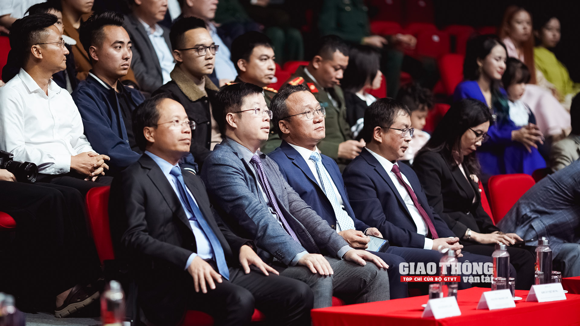 Kích thích sáng tạo truyền thông ATGT bằng hình ảnh- Ảnh 3.